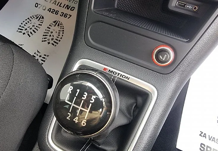 Zunanja slika - Volkswagen Tiguan - 2.0 TDI-110KW-4X4+VELIKI SERVIS-KAMERA-GR.SED- - 11