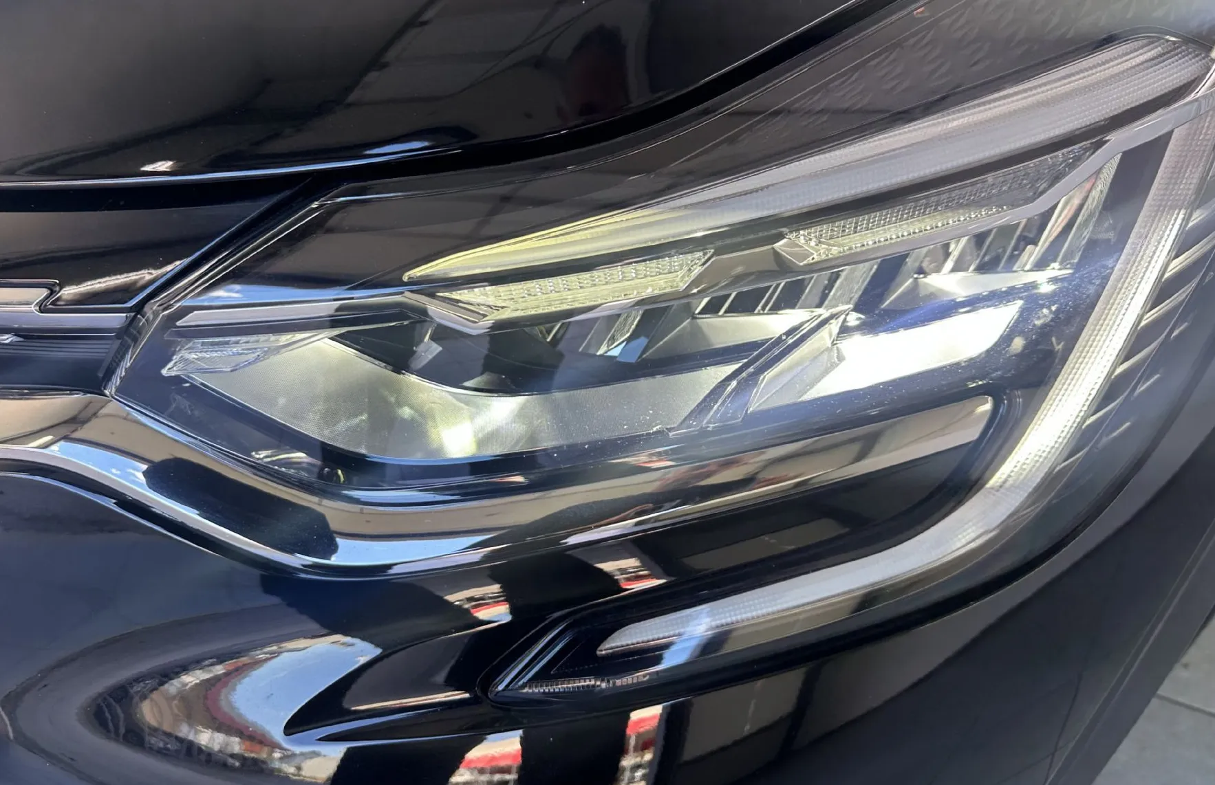 Zunanja slika - Renault Captur - TCe 130 Intens.TCe 130.USNJE.NAVI.96 KW.BENZIN - 3