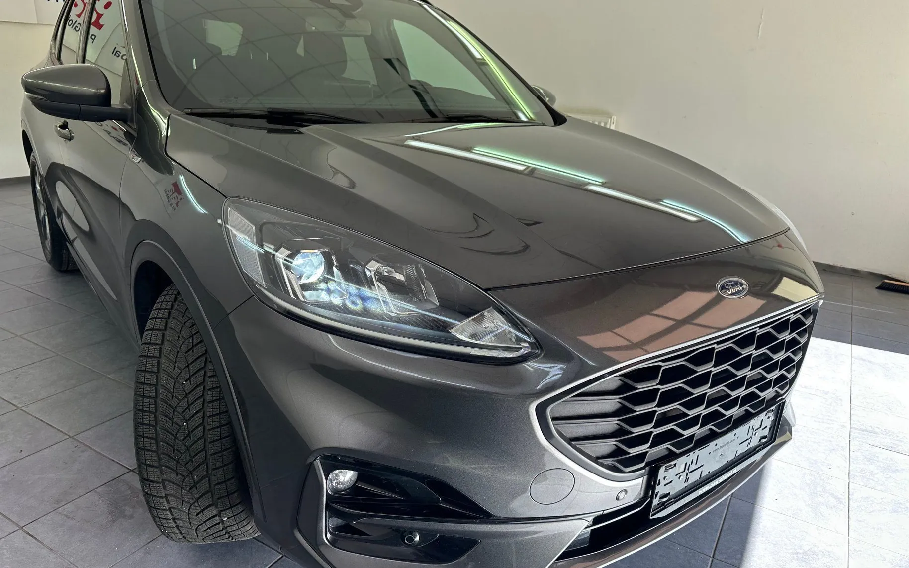 Zunanja slika - Ford Kuga - 1.5 EcoBlue ST-Line.KAMERA.NAVI.Športno podvozje - 2