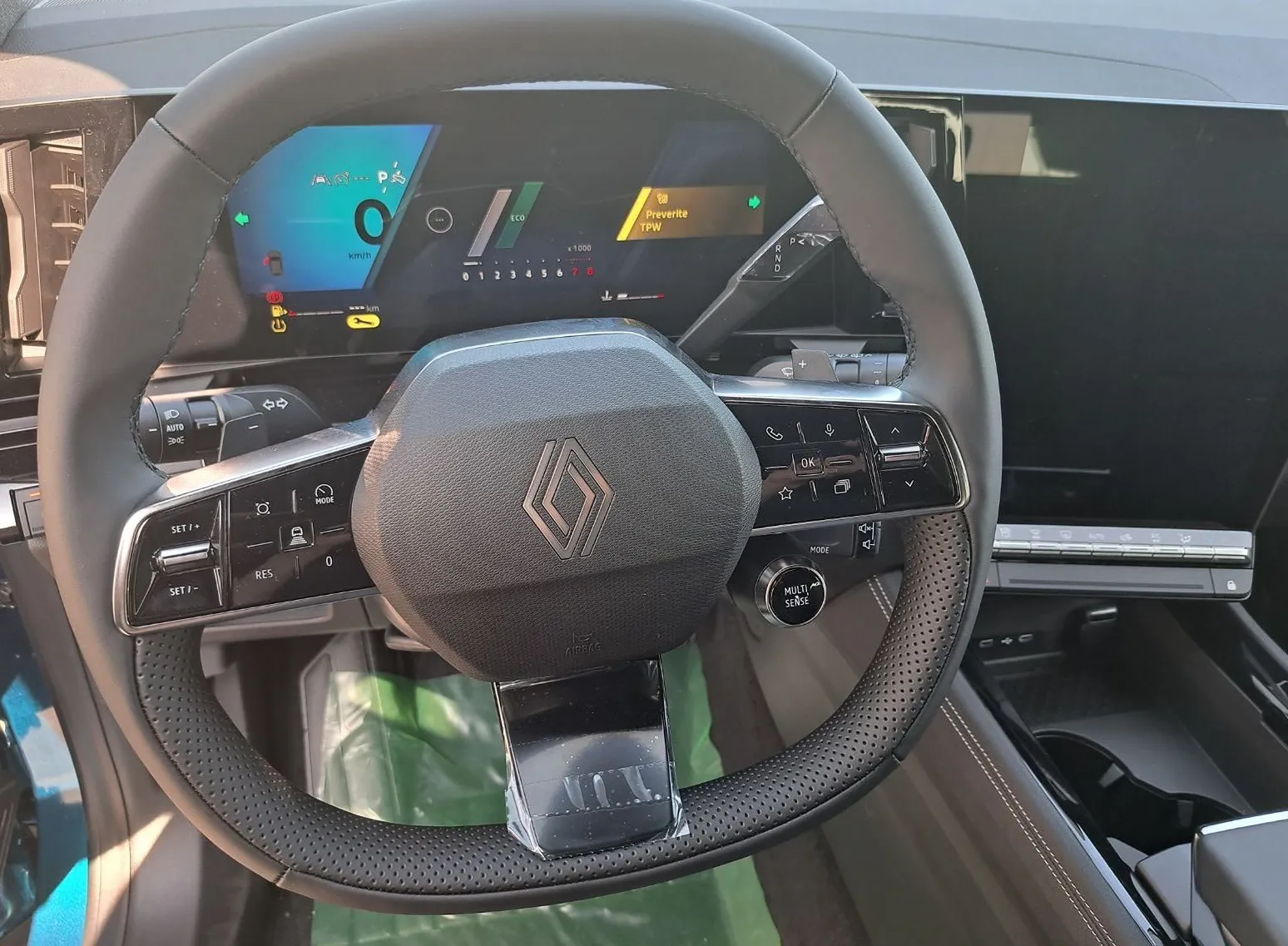 Zunanja slika - Renault Austral - techno mild hybrid 160 auto MY 25 - 9