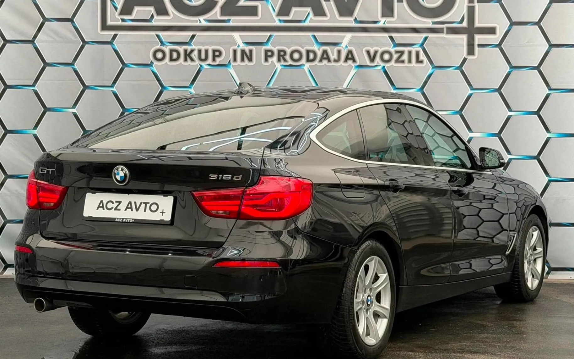 Zunanja slika - BMW serija 3 Gran Turismo: - 318D•FACELIFT•XENON+LED•HEAD UP•360 KAMERE•NAVI• - 4