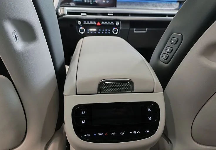 Zunanja slika - Hyundai Ioniq 9 - 110kWh PERFORMANCE CALLIGRAPHY FULL OPTION-VIDEO - 5