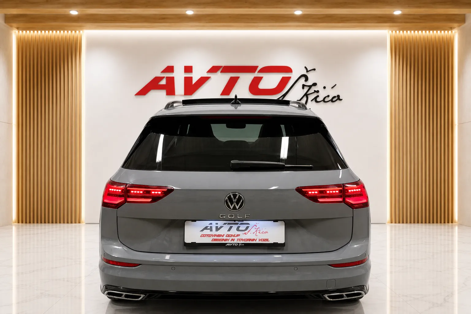 Notranja slika - VW Golf Variant - 2.0 TDI R-LINE-VIRTUAL-PANORAMA-ACC-IQ-KAMERA-NA.. - 8