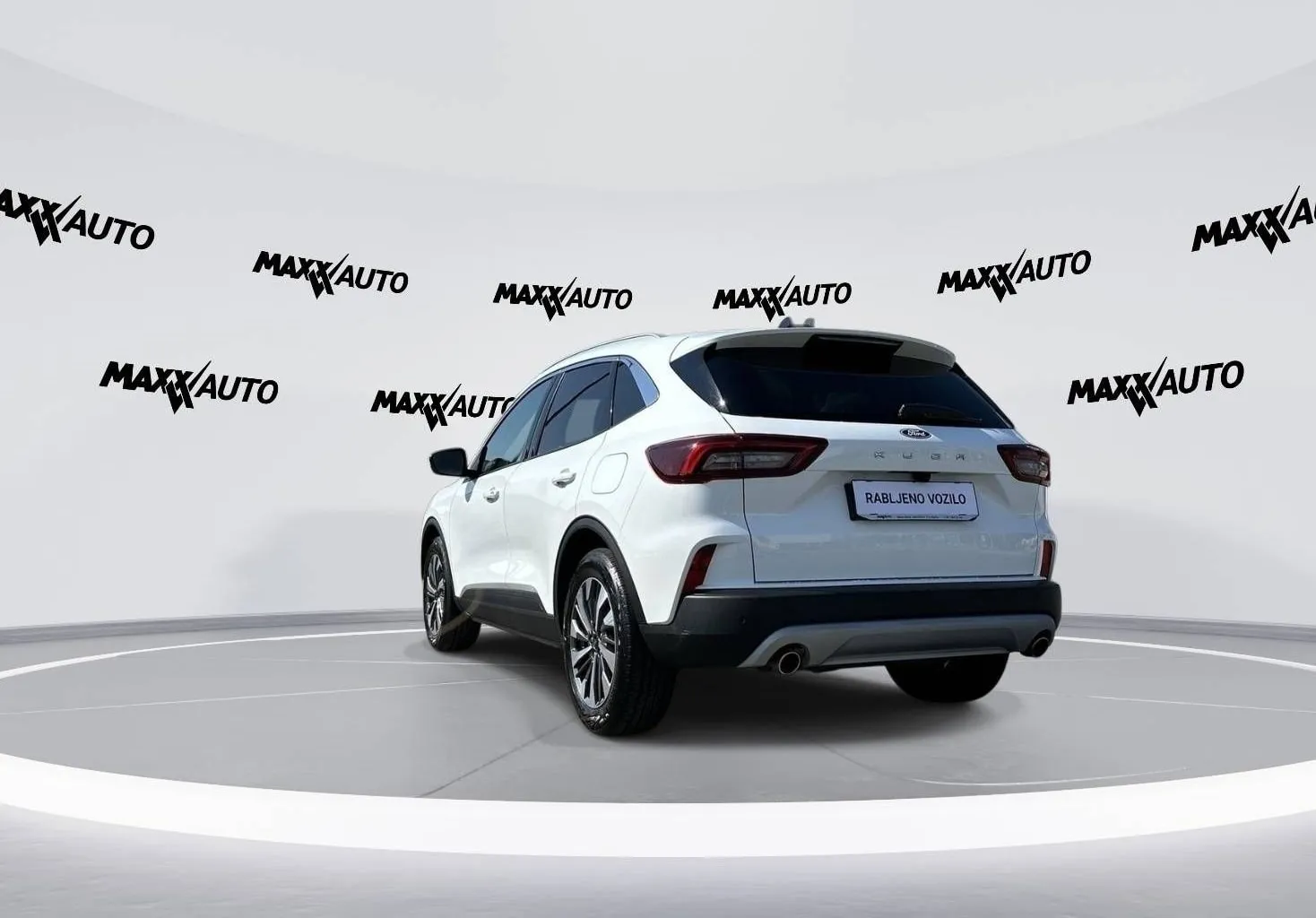 Notranja slika - Ford Kuga - 1.5 EcoBoost Titanium - 7