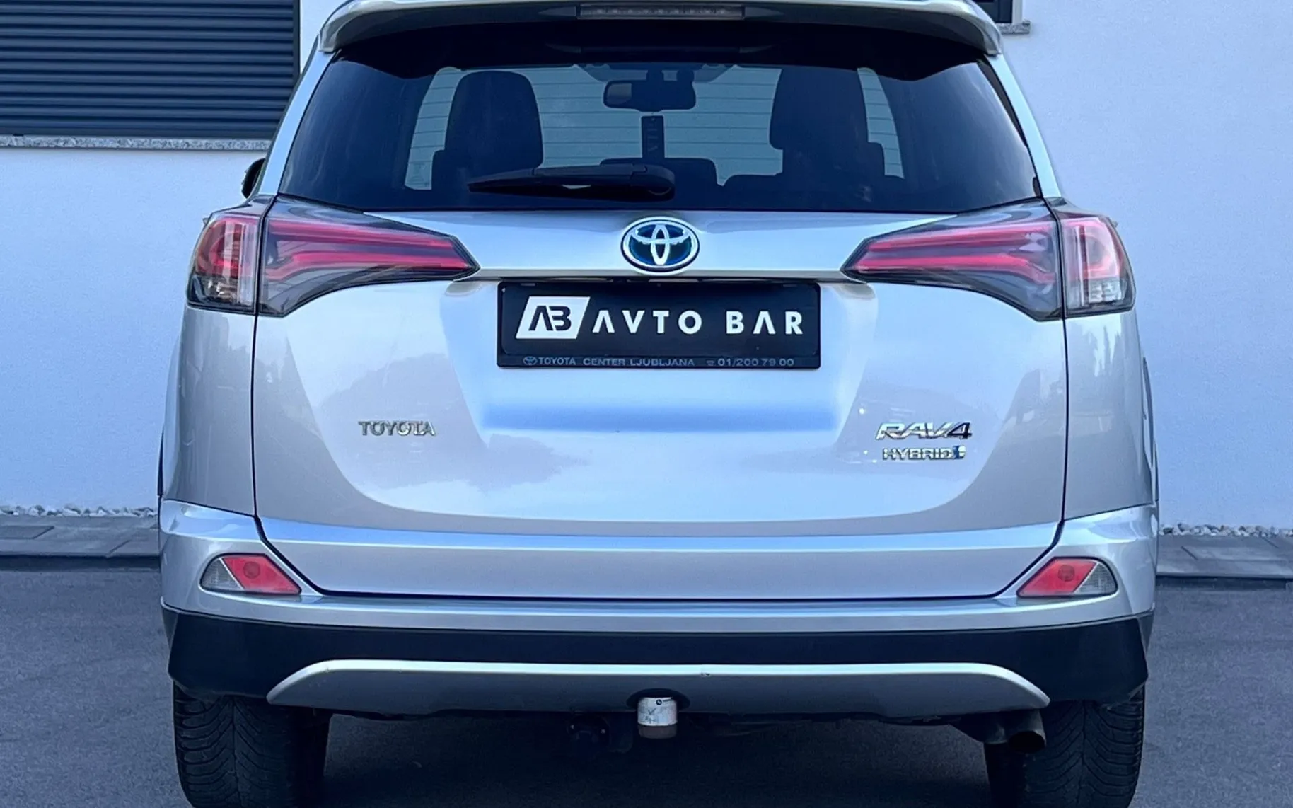 Notranja slika - Toyota RAV4 - Hybrid 2.5-SLO-NAVI-LED+R.KAMERA+KLJUKA - 7