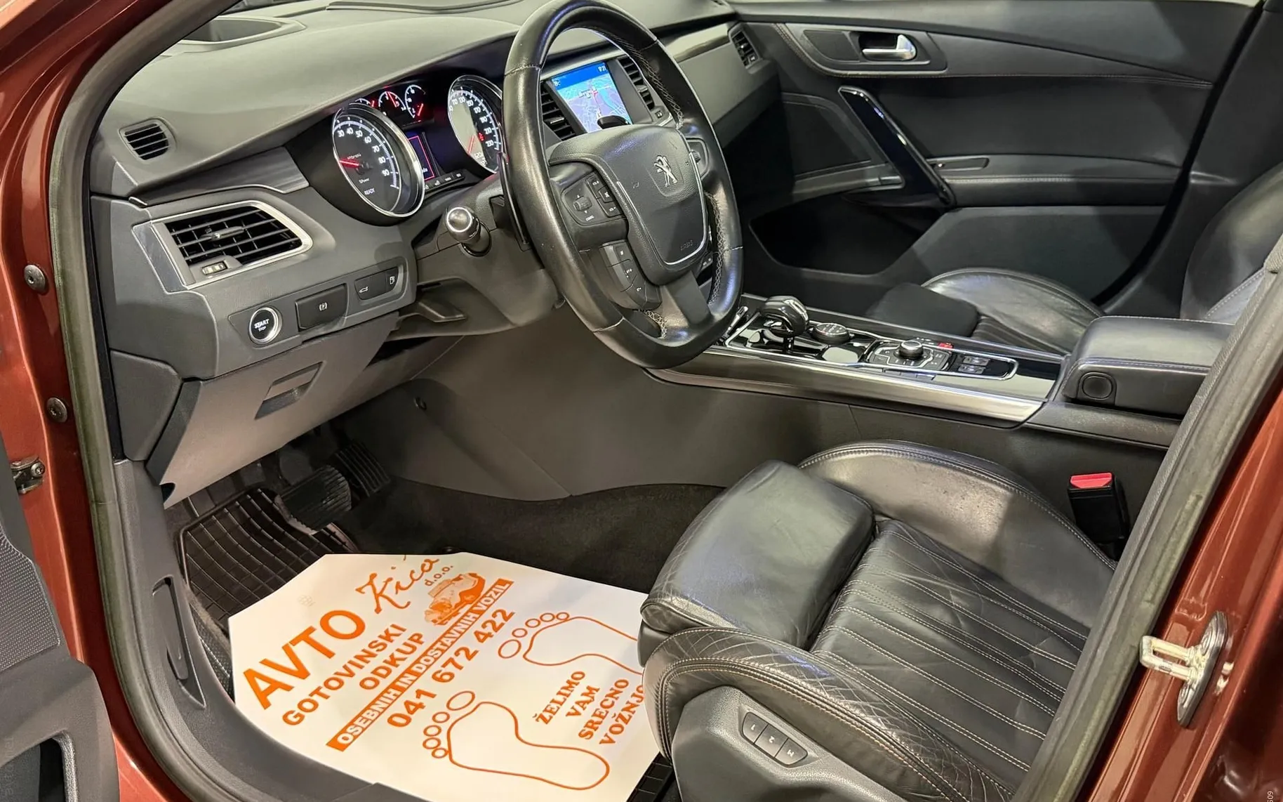 Notranja slika - Peugeot 508 - RXH Hybrid4 2.0 HDi-4X4-BI-XENON-NAVI-PDC-F1-TEMPO - 9