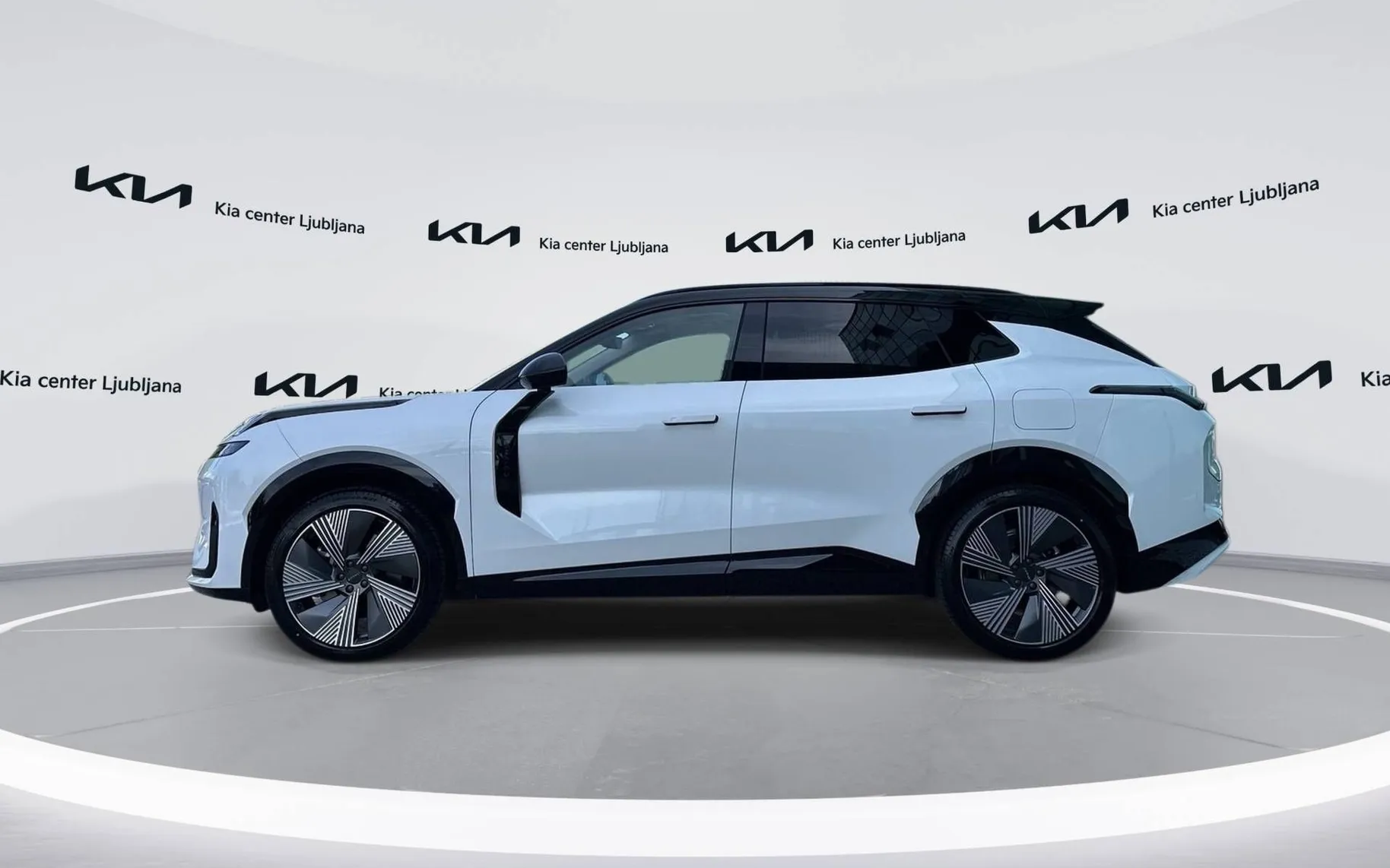 Notranja slika - Lynk & Co 08 - More PHEV... - 8