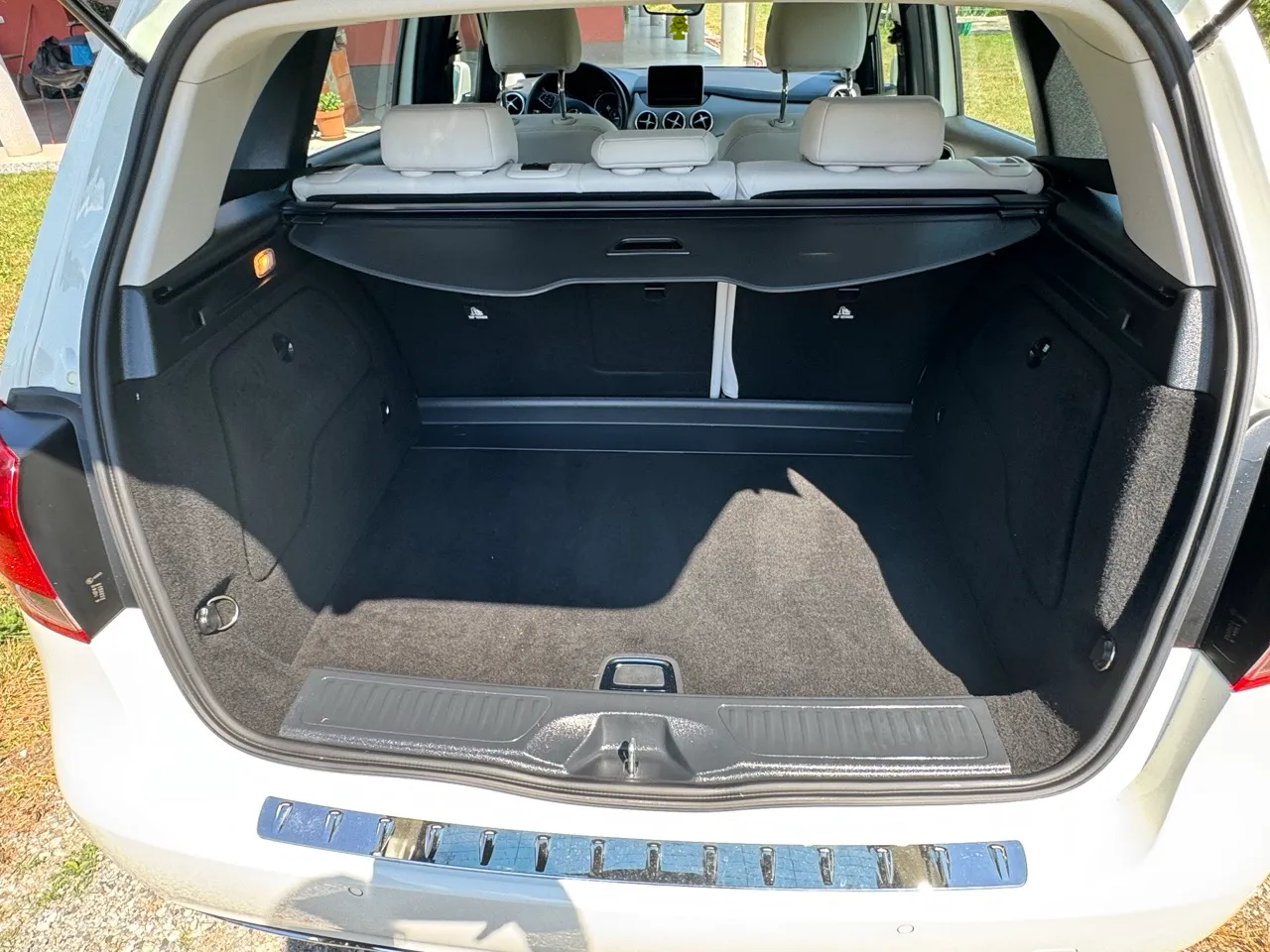 Notranja slika - Mercedes-Benz B-Razred - B 180 - 8