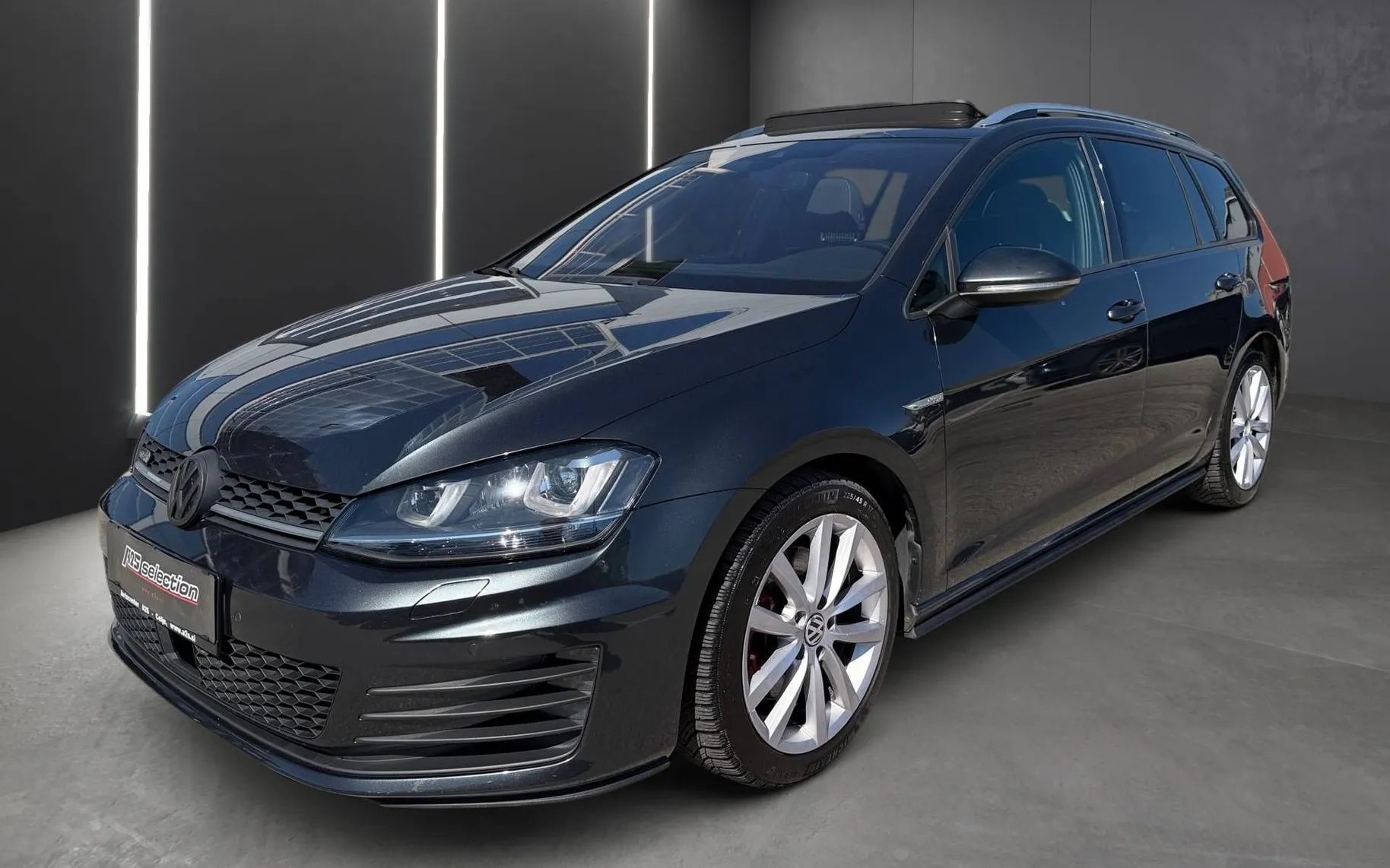Zunanja slika - Volkswagen Golf Variant - 2.0 GTD BMT DSG Panorama - Kamera - Kljuka - 1