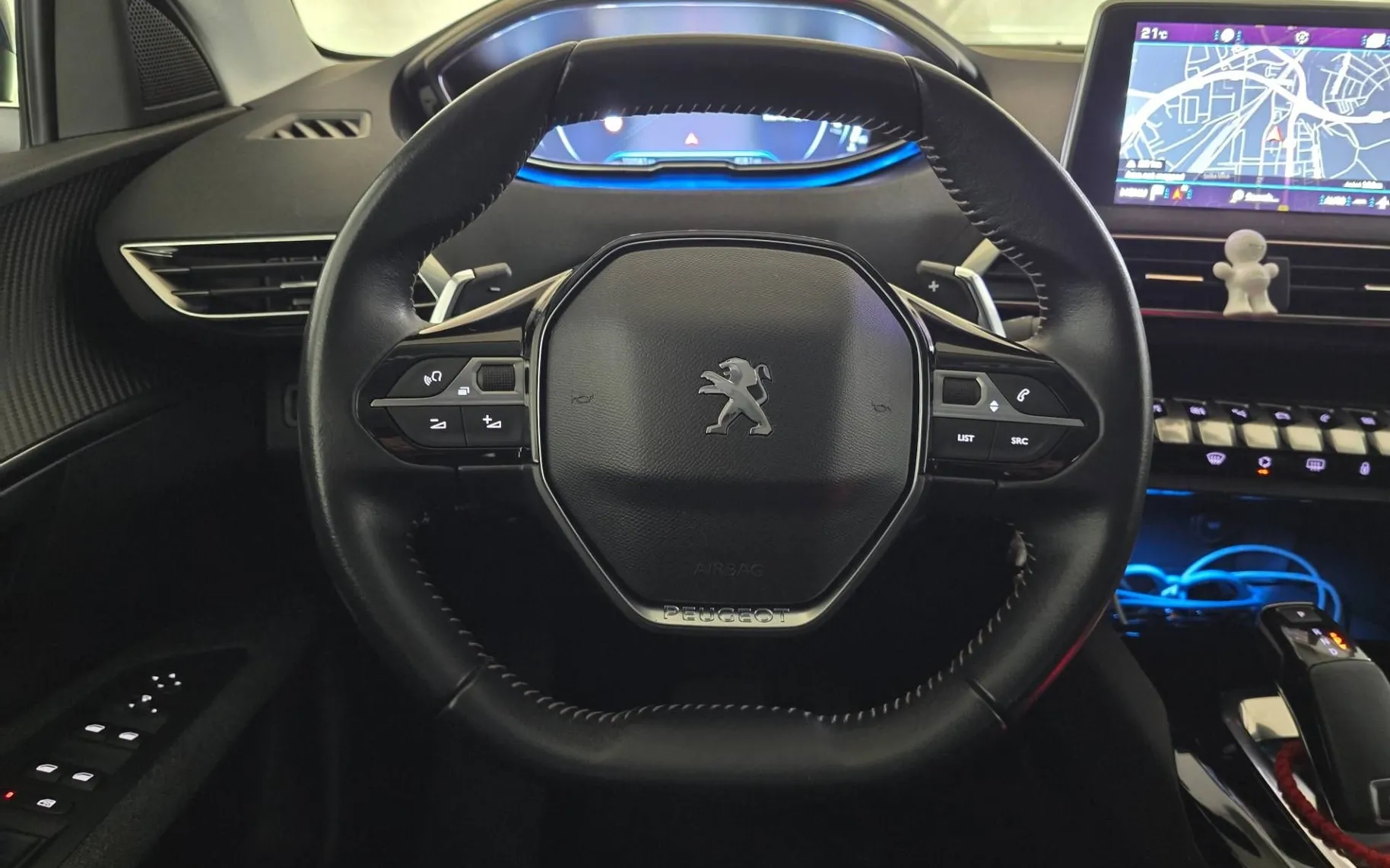 Notranja slika - Peugeot 3008 - 1.2 PureTech 130 Business Avt. - 14