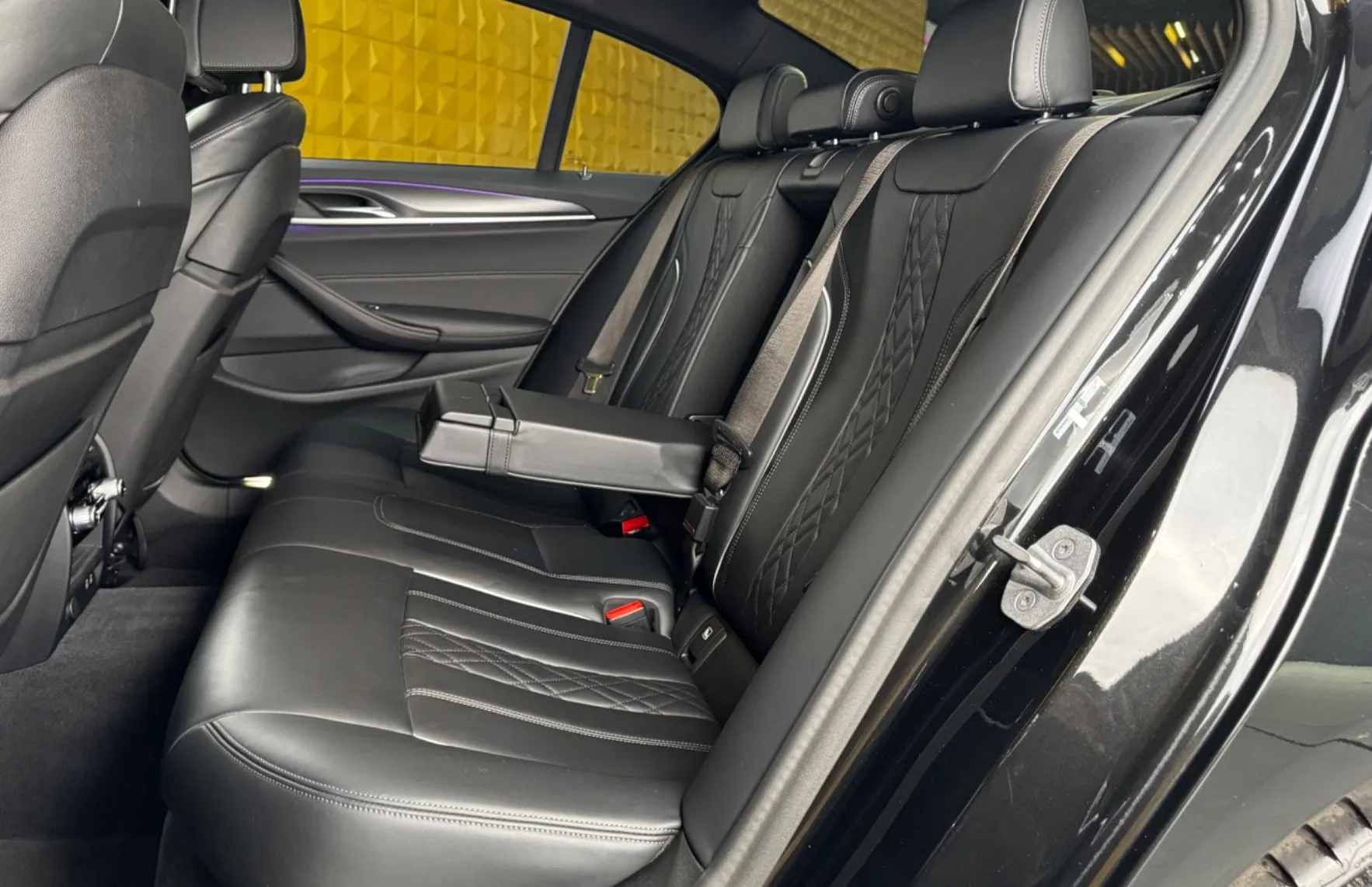 Zunanja slika - BMW Serija 5 - : 530d xDrive M Sport-LASER-4CONTROL-HLAJENJE-HEAD - 16