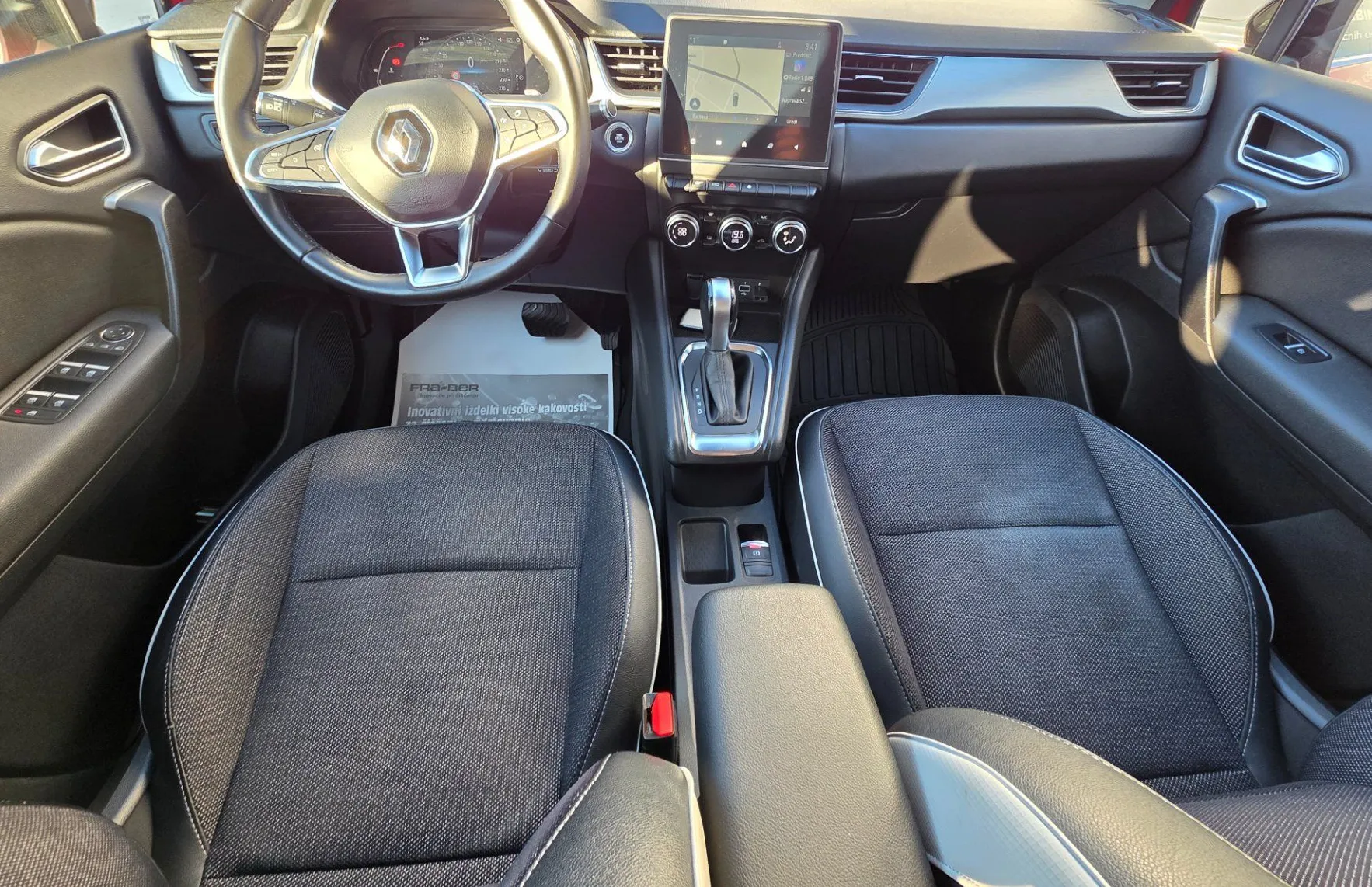 Zunanja slika - Renault Captur - dCi 115 Intens EDC, SLO,KAMERA,FULL LED,TOP STANJE - 6