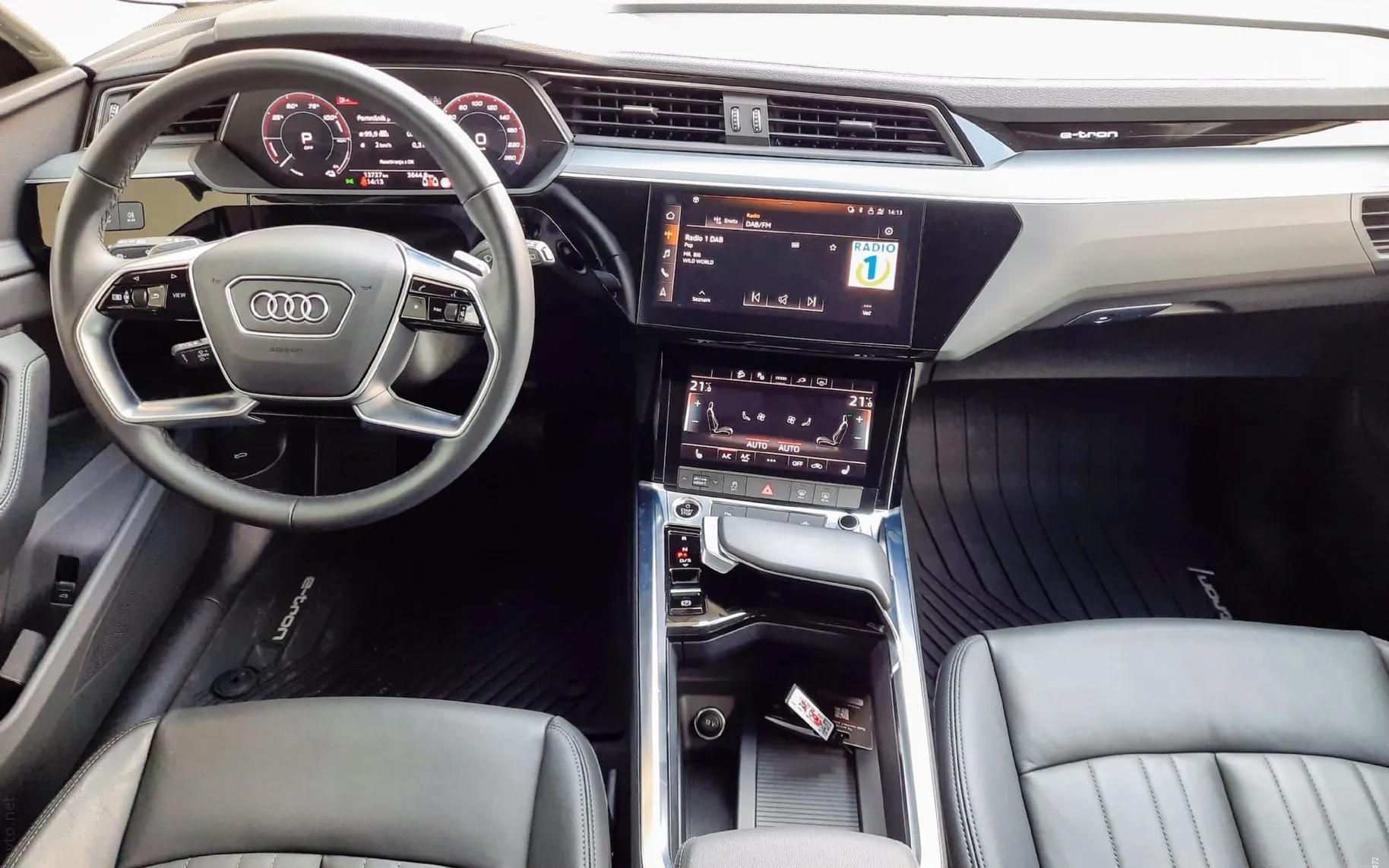 Notranja slika - Audi e-tron - 55 Advanced quattro... - 9