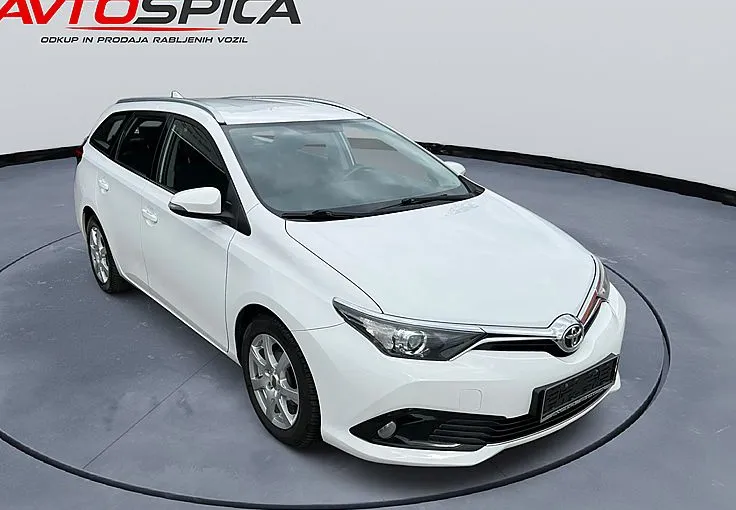Zunanja slika - Toyota Auris - TS 1.4 D-4D Style  - NA OBROKE BREZ POLOGA - - 2