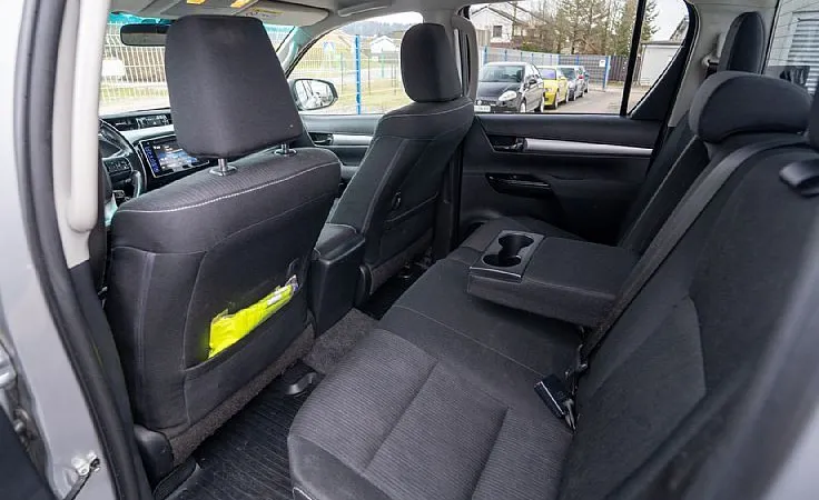 Zunanja slika - Toyota Hilux - 2.4D4WD-AUT-Potrjena servisna zgodovina 2.Lastnik - 12