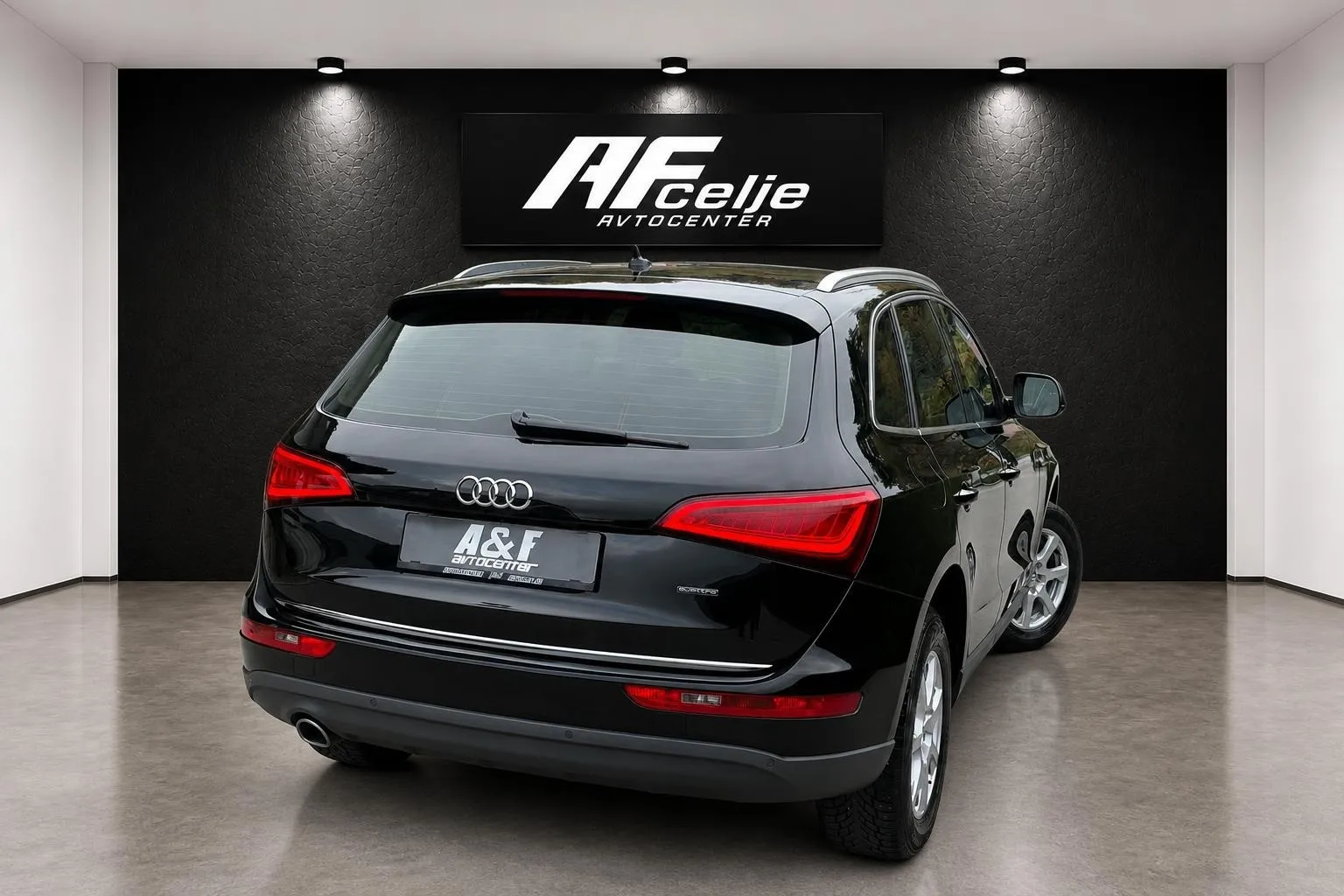 Zunanja slika - Audi Q5 - 2.0 TDI-Q-4X4-AUT-XENON-LED LIZING ZA TUJCE - 4
