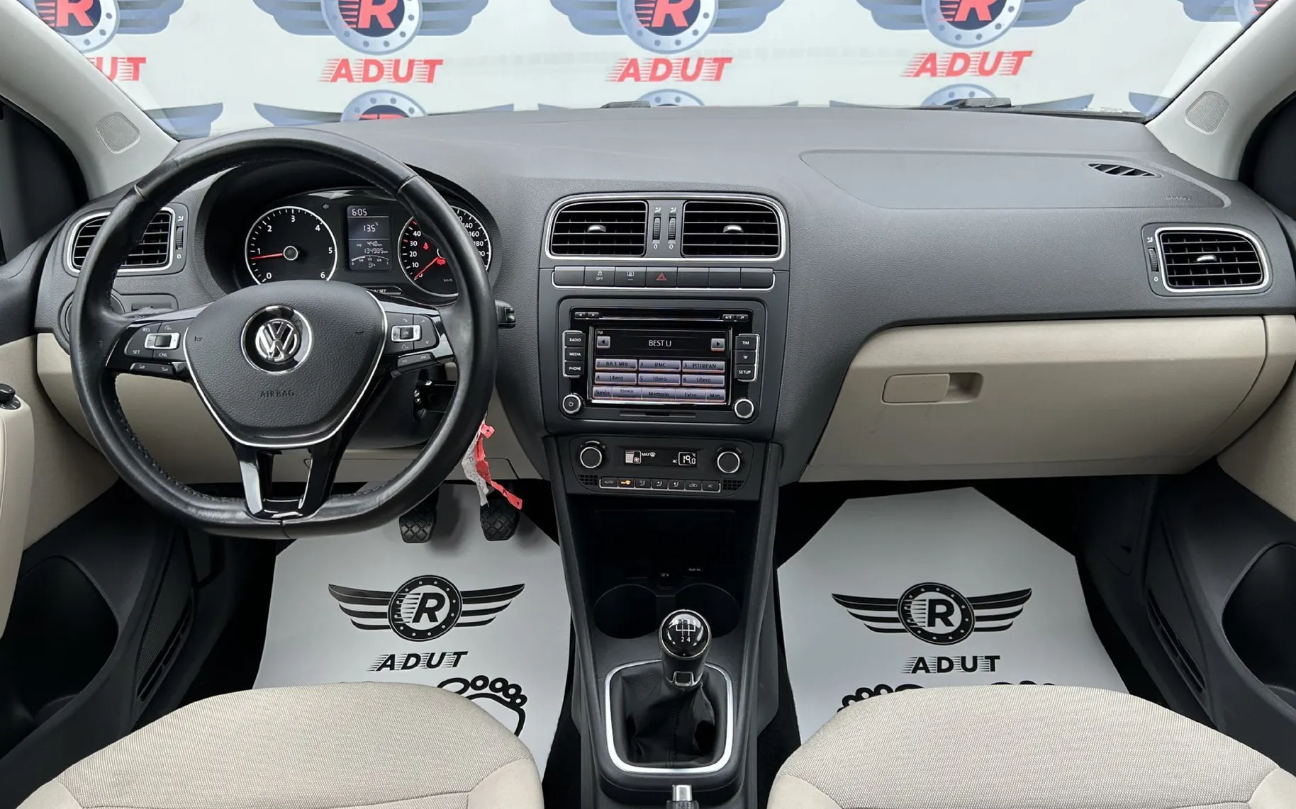 Zunanja slika - Volkswagen Polo - 1.6 TDI DPF Highline 66  90  PARK. NAVI. 1 LET.J.. - 8