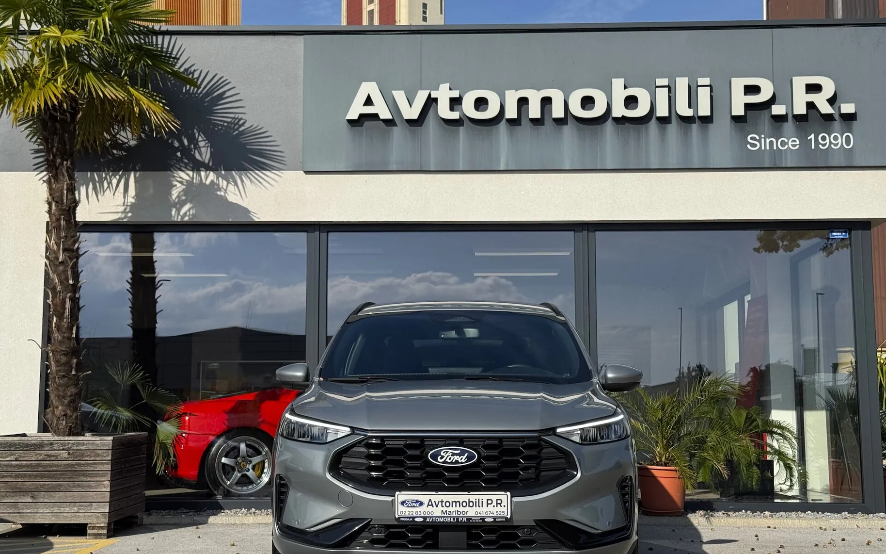 Zunanja slika - Ford Kuga - 1.5 EcoBoost ST-LINE AVT 186KM SLO 1.LAST FULL LED - 2