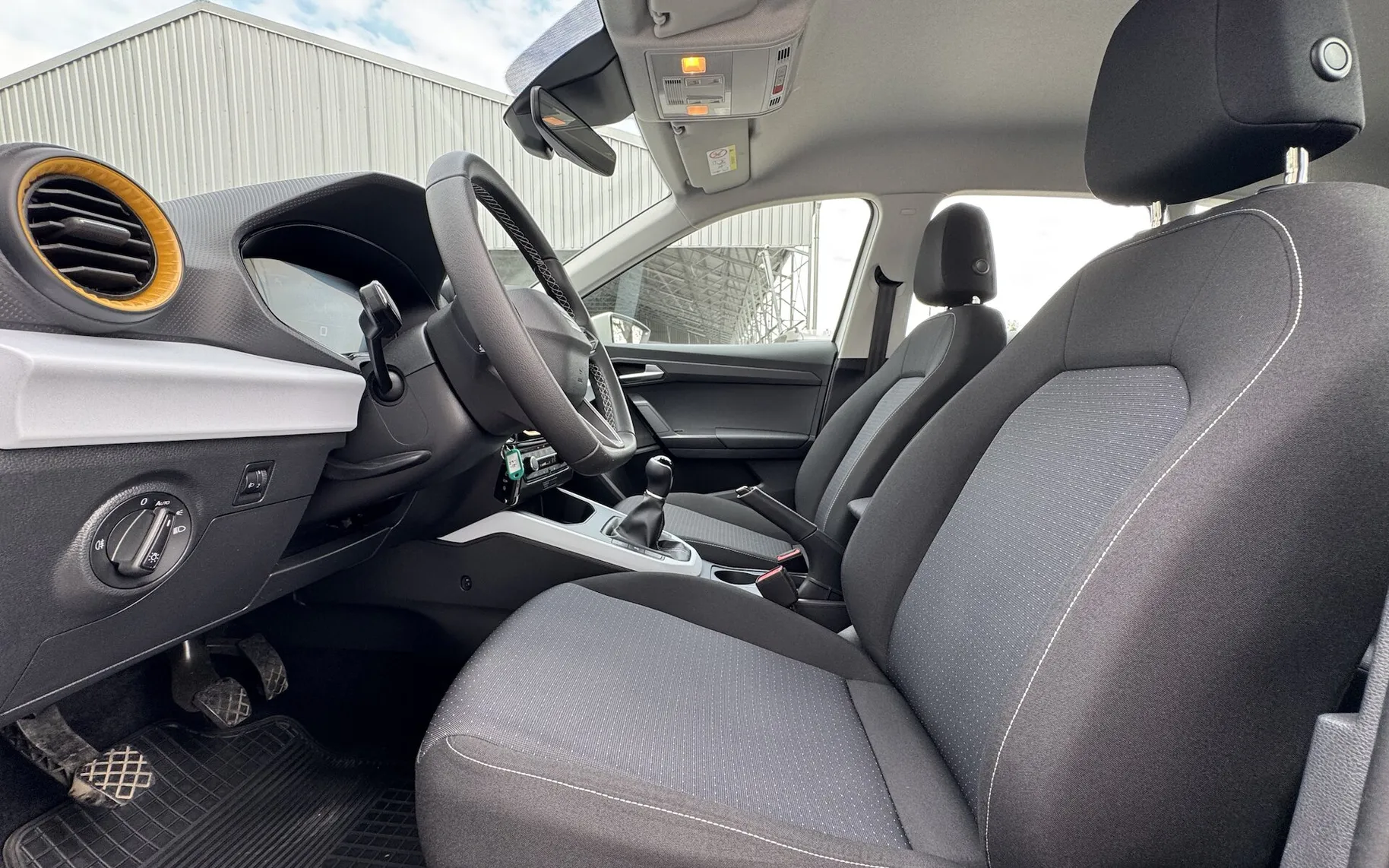 Zunanja slika - Seat Arona - 1.0 TSI 115KM HOLA SLO poreklo 1.LASTNIK ODLIČNA - 8