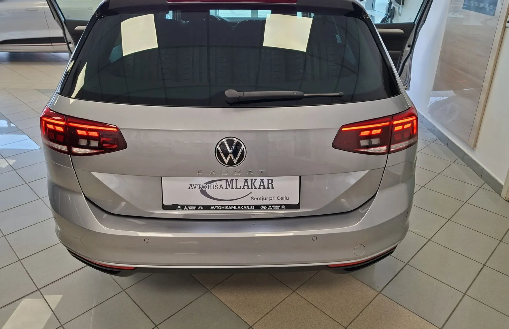 Zunanja slika - VW Passat - Variant 2.0 TDI BMT SCR BASIS avt. 110kW - 9