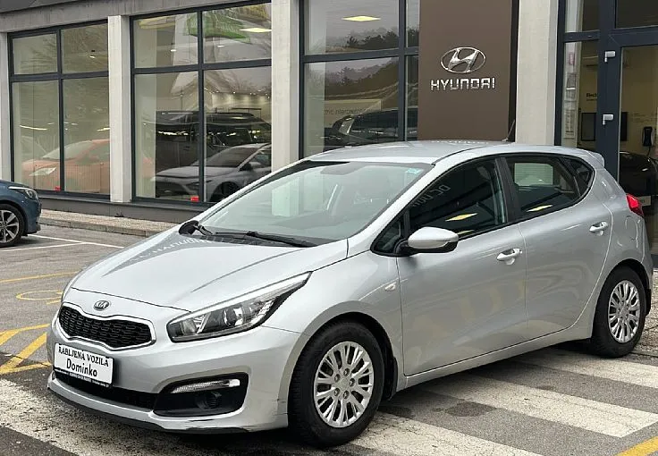 Zunanja slika - KIA Ceed - 1.4°°2.Lastnik°°SLO poreklo - 2