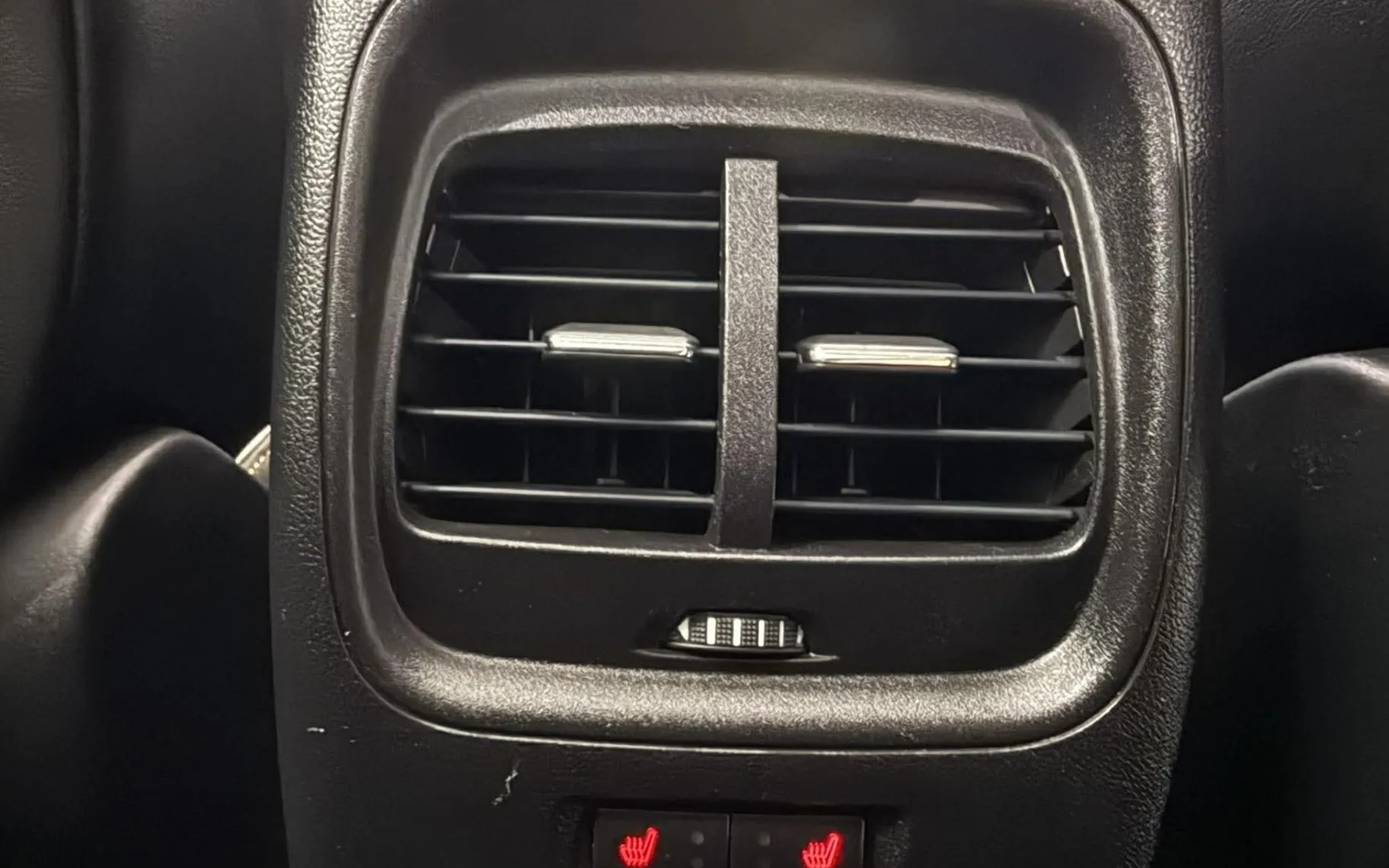 Notranja slika - Ford Kuga - 2.5 Vignale.NEMŠKI+4ALU.KAMERA.PANORAMA.KLUKA.LED - 18