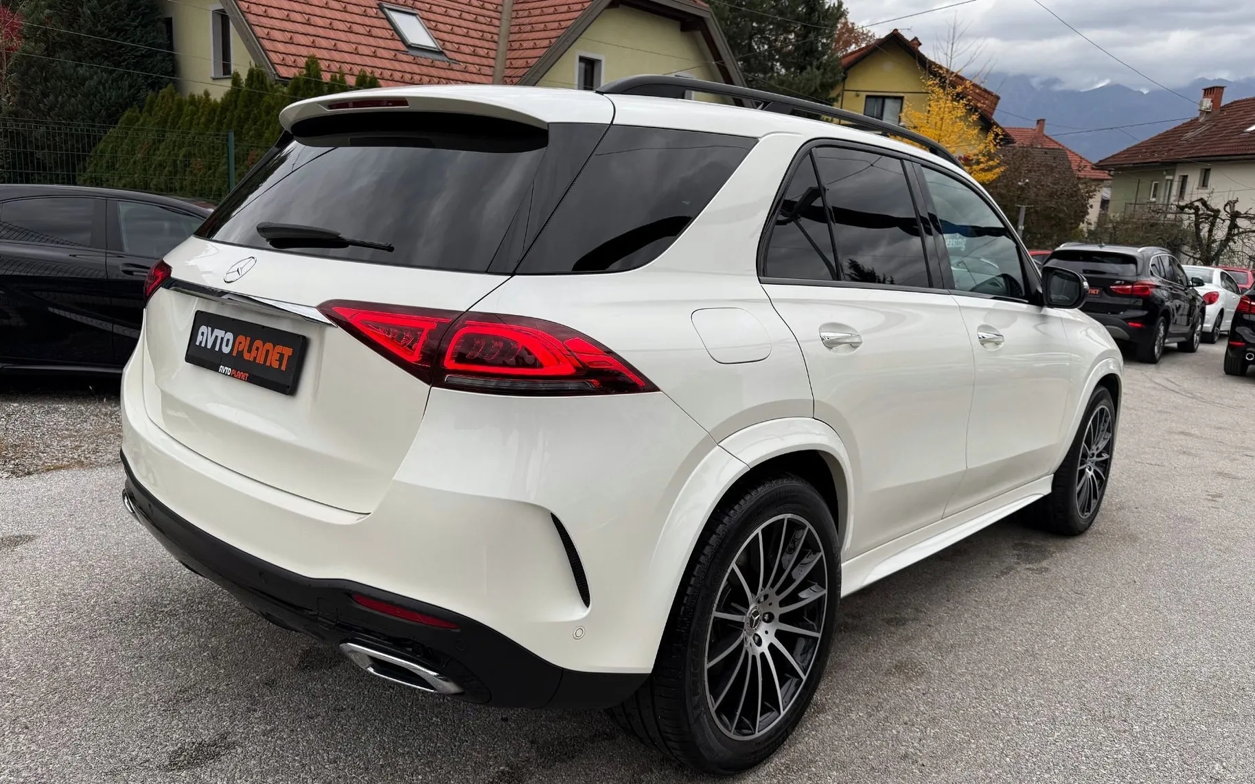 Zunanja slika - Mercedes-Benz GLE-Razred - GLE 350 d 4MATIC AMG LiNE AIRMATIC LED ACC 360K 21 - 6