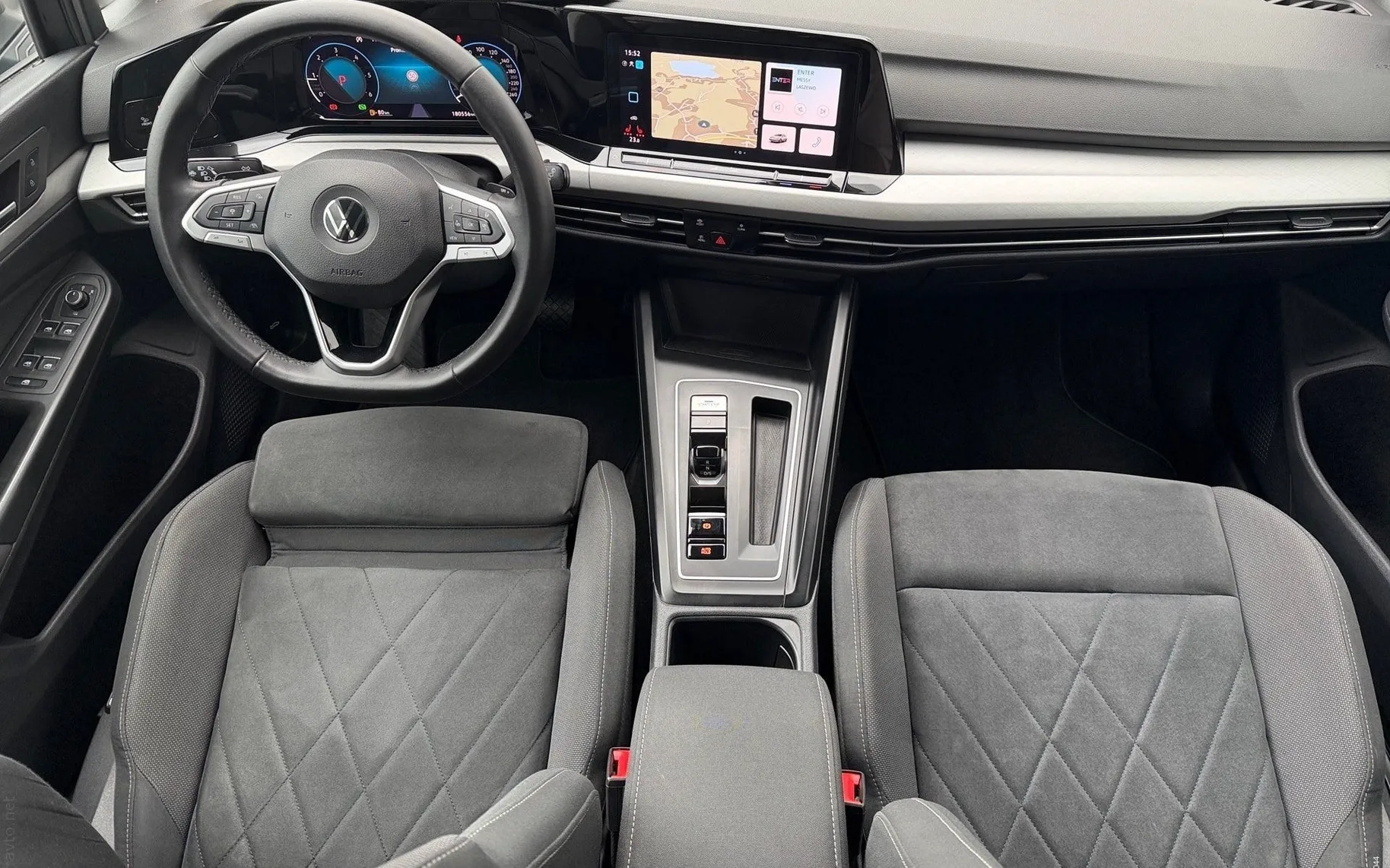 Notranja slika - Volkswagen Golf Variant - 2.0 TDI BMT Life DSG-ACC-LED-Vlečna kljuka-Masaža - 10