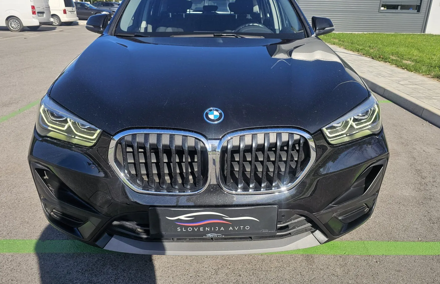 Zunanja slika - BMW X1 - serija : xDrive25e Advantage Avt.|navi|el prtljažnik|fulLED - 2