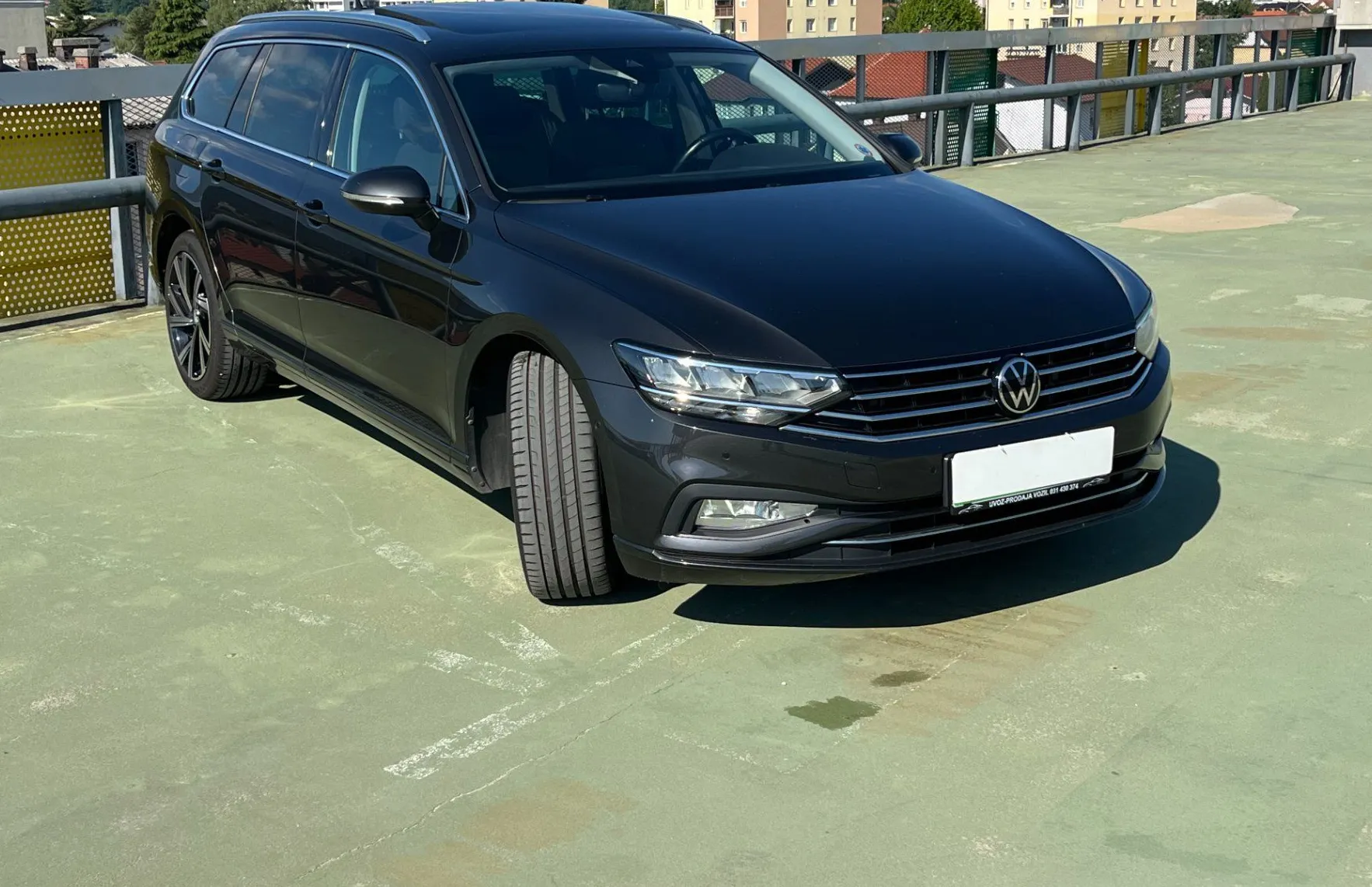 Zunanja slika - VW Passat - Variant 2.0 TDI BMT DSG. VZR KAM. PANO. ACC. 2X PDC. LED - 3