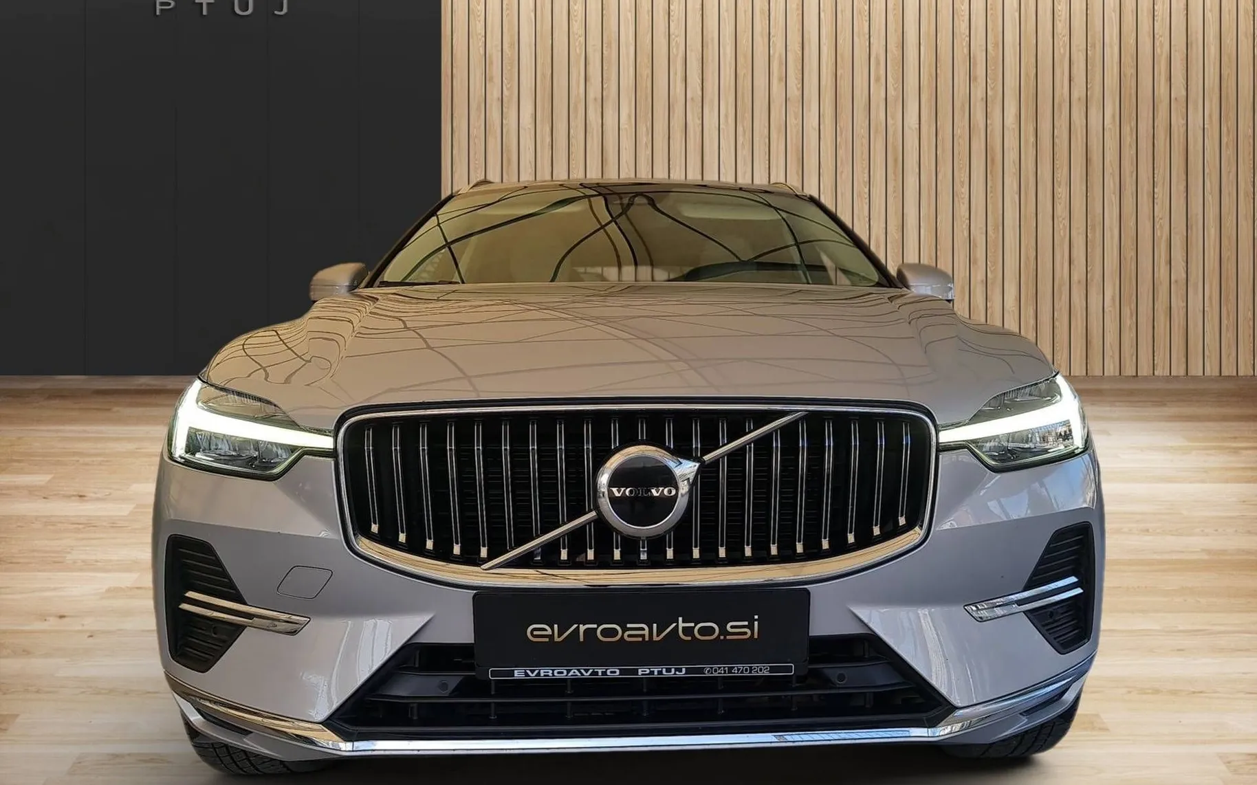 Zunanja slika - Volvo XC60 - B4  Plus Bright AWD•Redno vzdrževan•Alu. 20 - 2