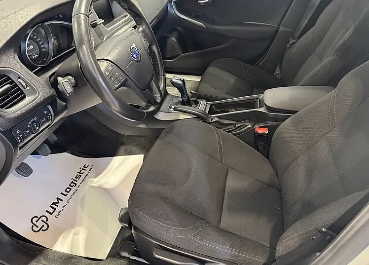Zunanja slika - Volvo V40 Cross Country - D2 Momentum - PDC - ALU - 13