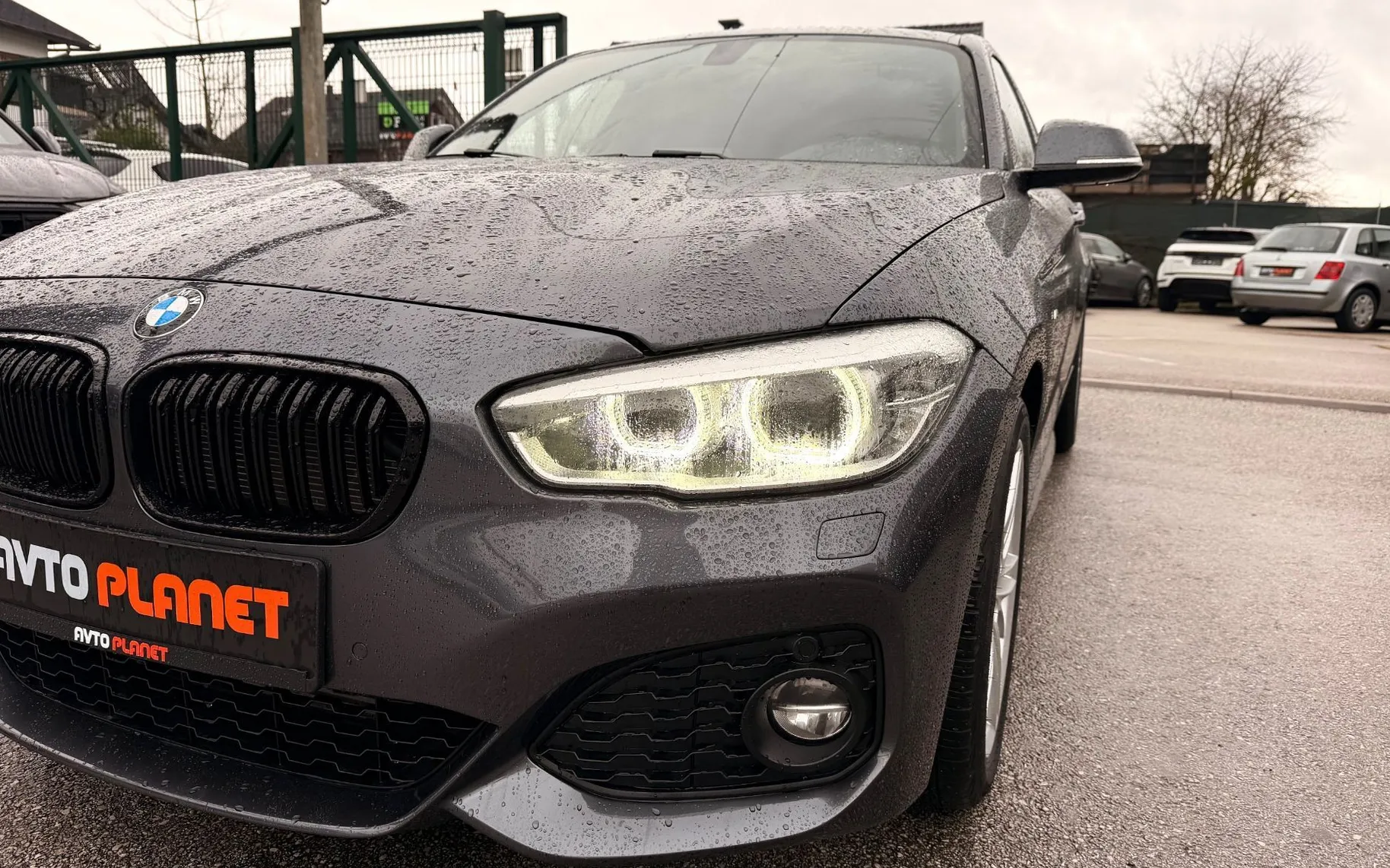 Zunanja slika - BMW Serija 1 - : 118i M Sport Shadow 1.LASTNIK FULL LED ALU17 - 9