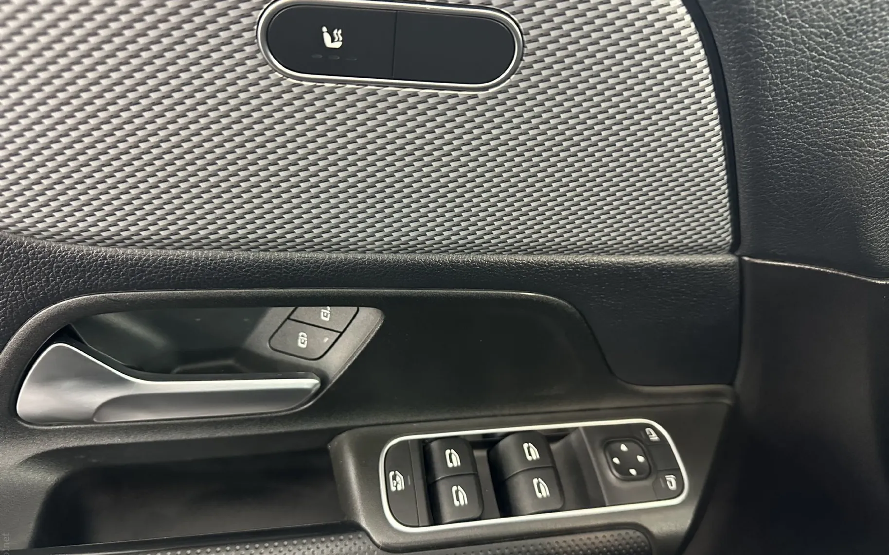 Zunanja slika - Mercedes-Benz GLB-Razred - GLB 200 d 4MATIC Avt.NEMŠKI.KAMERA.PANORAMA.NAVI - 13