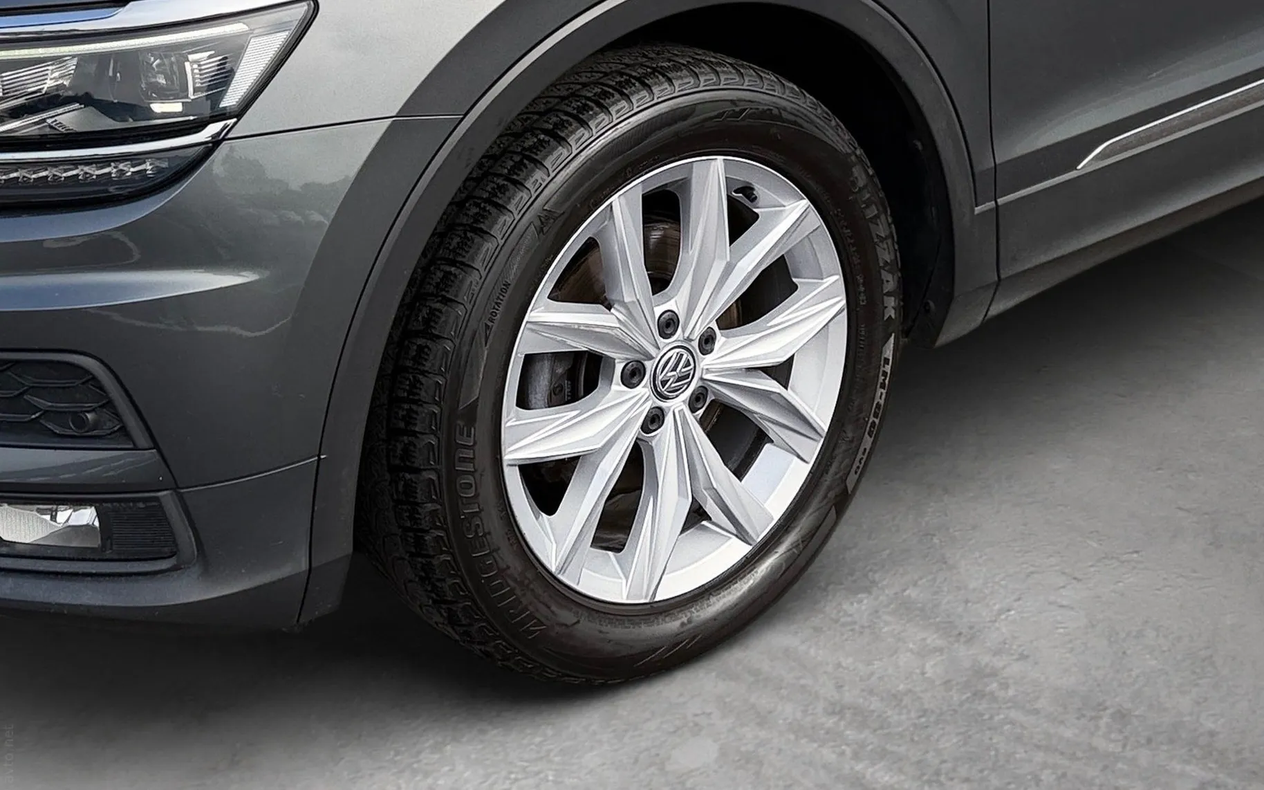 Zunanja slika - Volkswagen Tiguan - 2.0 TDI BMT Highline-SLO-1.lastnik-LED High-ACC... - 6