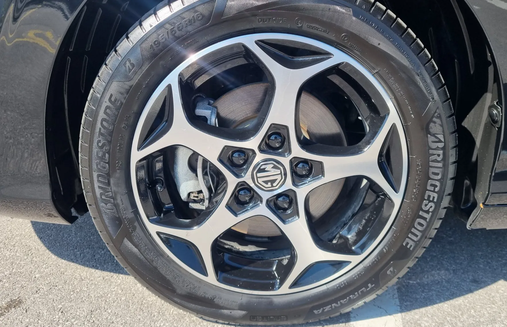 Zunanja slika - MG MG3 - 1.5 COMFORT - ODLIČNO OHRANJEN - TOP OPREMA - 14