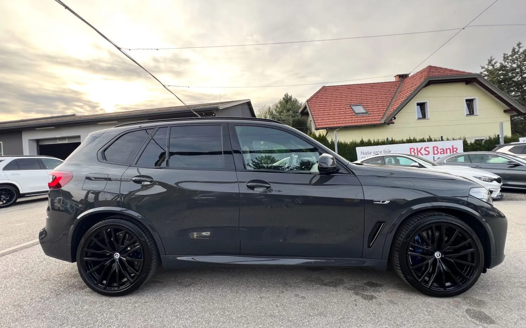 Zunanja slika - BMW X5 - serija : xDrive45e M SPORT LASER ACC PANO HEADuP ALU22 - 6