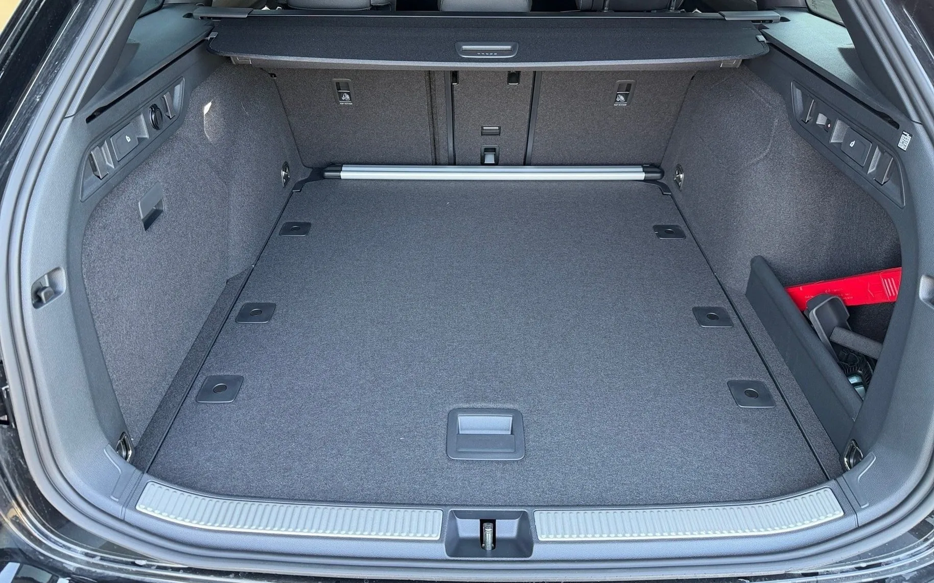 Notranja slika - Škoda Superb - Combi 1.5 TSI mHEV Sportline DSG - 12