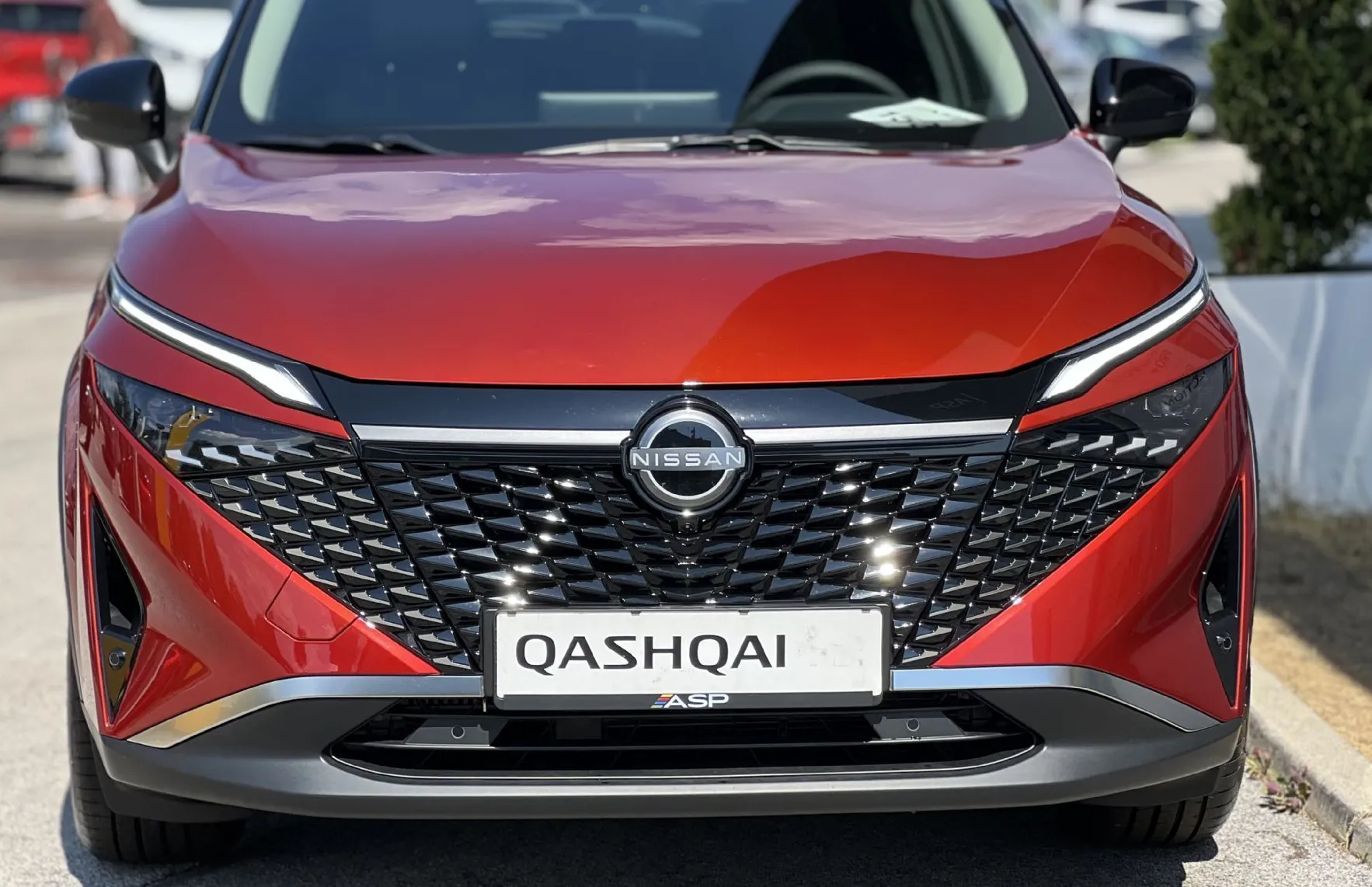 Zunanja slika - Nissan Qashqai - 1.3 DIG-T MHEV N-Connecta X-Tronic - 7