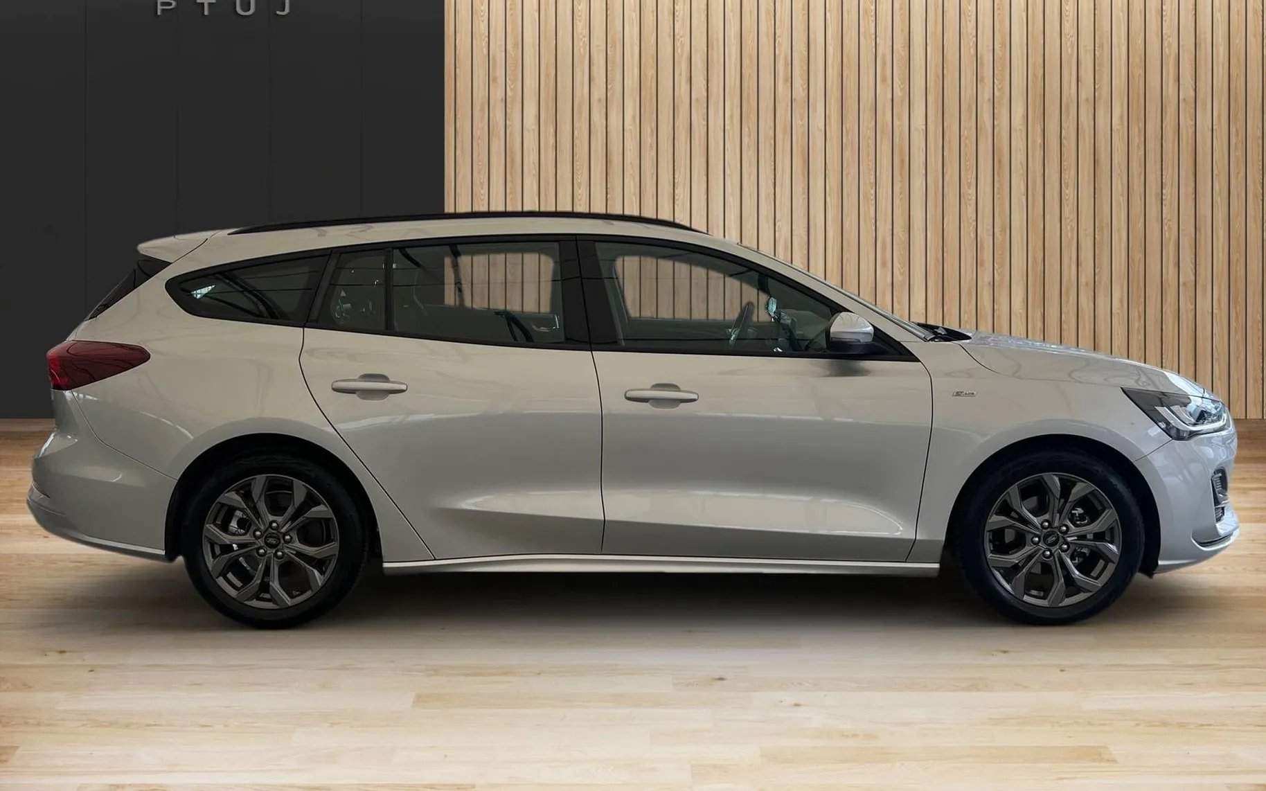 Zunanja slika - Ford Focus - 1.0•ST-Line•LED•PDC•KAMERA•F1•NAVI•... - 4