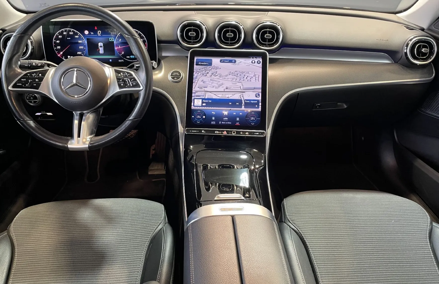 Zunanja slika - Mercedes-Benz C-Razred - VIRTUAL-NAVIGACIJA-RADAR-AMBIENT-KAMERA-LED-ALU - 8