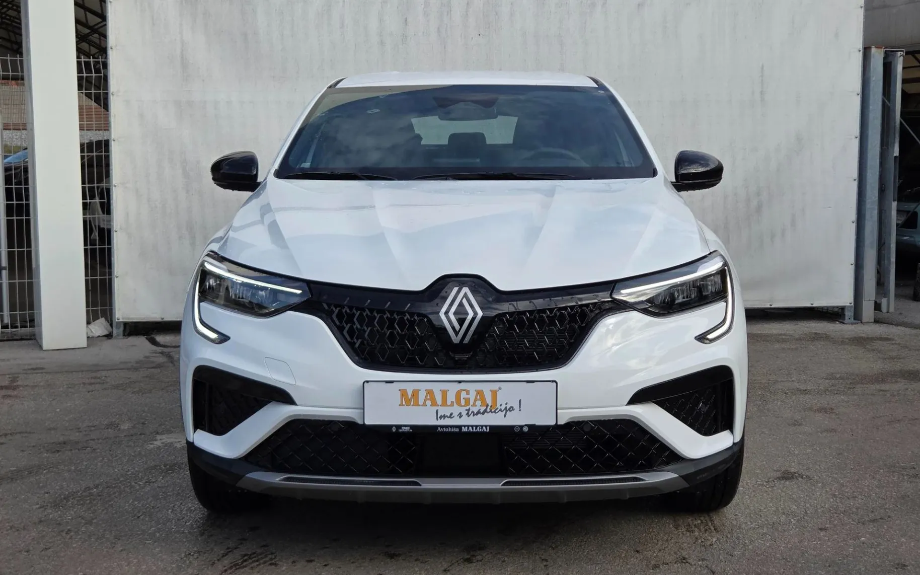 Zunanja slika - Renault Mégane - Techo E-Tech HEV145 + Paket Varnost ACC Asistent - 2