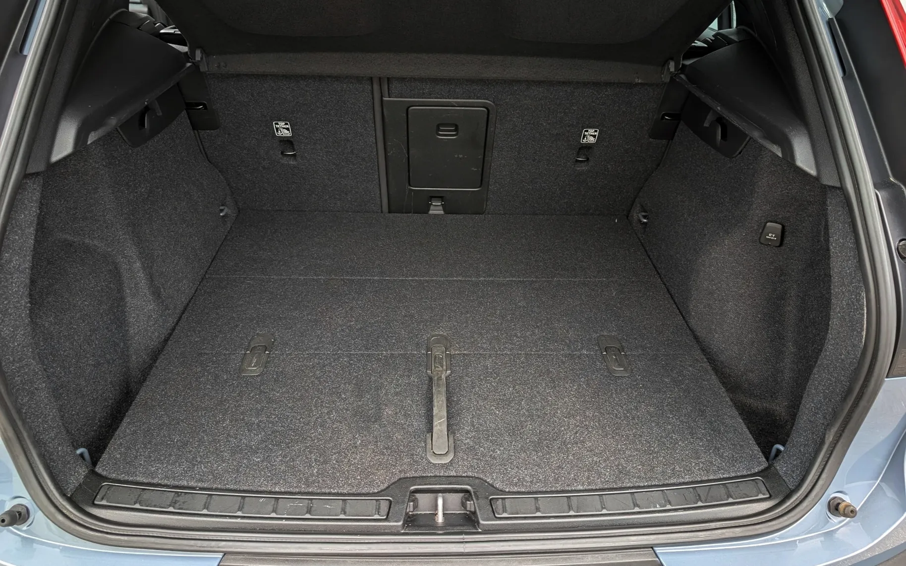 Zunanja slika - Volvo XC40 - B3P - 13