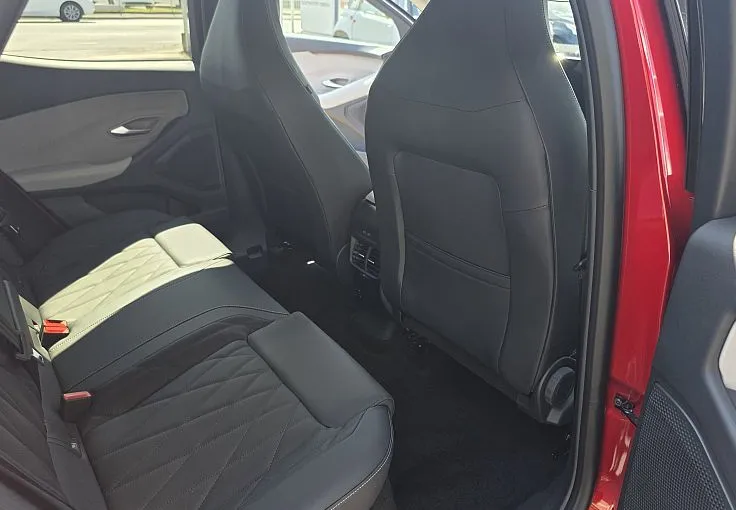 Zunanja slika - Ford Explorer - EV elektromotor 77 kWh 210 kW samodejni Pre - 11