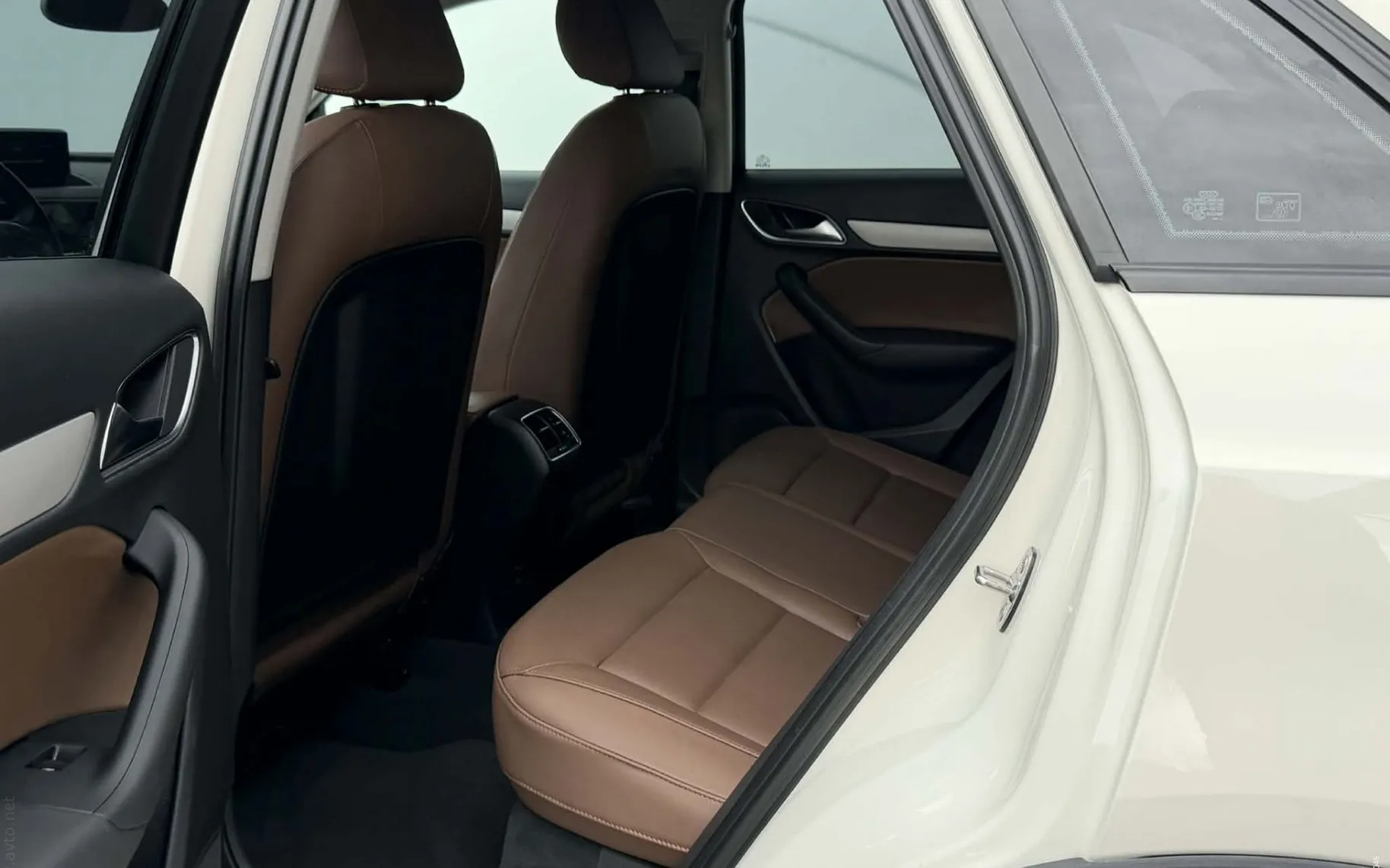 Notranja slika - Audi Q3 - 2.0 TDI-91.000km-1 LASTNIK-LIZING ZA TUJCE-XENON.. - 12