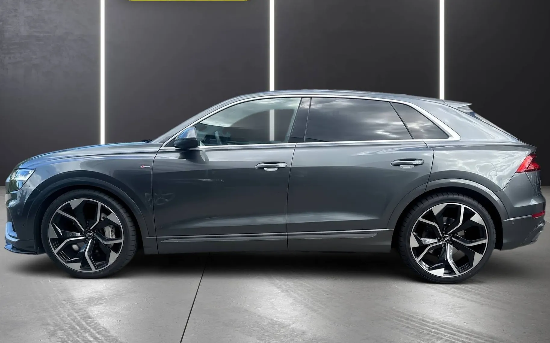 Zunanja slika - Audi Q8 - 50 TDI QUATTRO S-LINE MATRIX NAVI TEMP KAM PDC T - 4