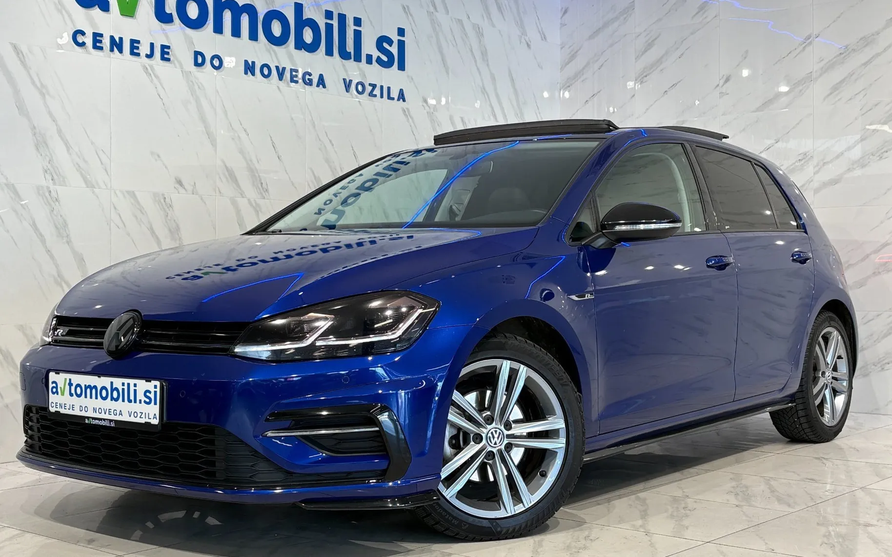 Zunanja slika - Volkswagen Golf - 1.6 TDI  R-Line - Pano - ACC - Virtual - PDC - S - 1