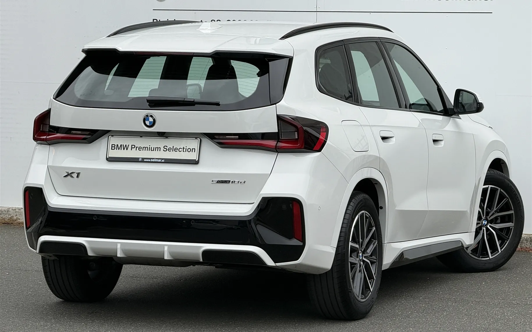 Zunanja slika - BMW X1 - sDrive18d - 2