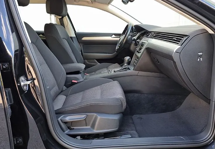 Zunanja slika - Volkswagen Passat - 2.0 TDI-110KW-DSG+VELIKI SERVIS-LED-NAVI - 7