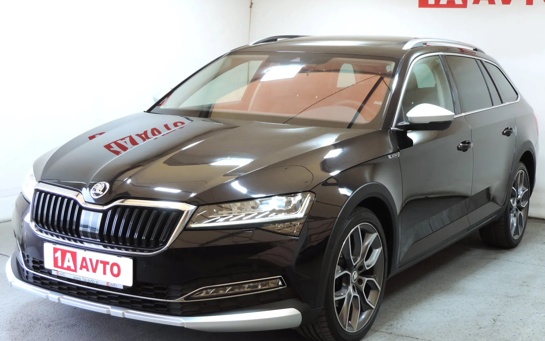 Zunanja slika - Škoda Superb - Combi Scout 4x4 2.0 TDI DSG WEBASTO-KLJUKA-KAMERA - 41